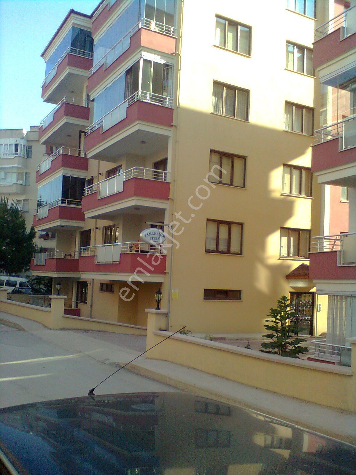 Sahibinden Kiralık 3+1 Asansörlü , Otoparklı Geniş Daire