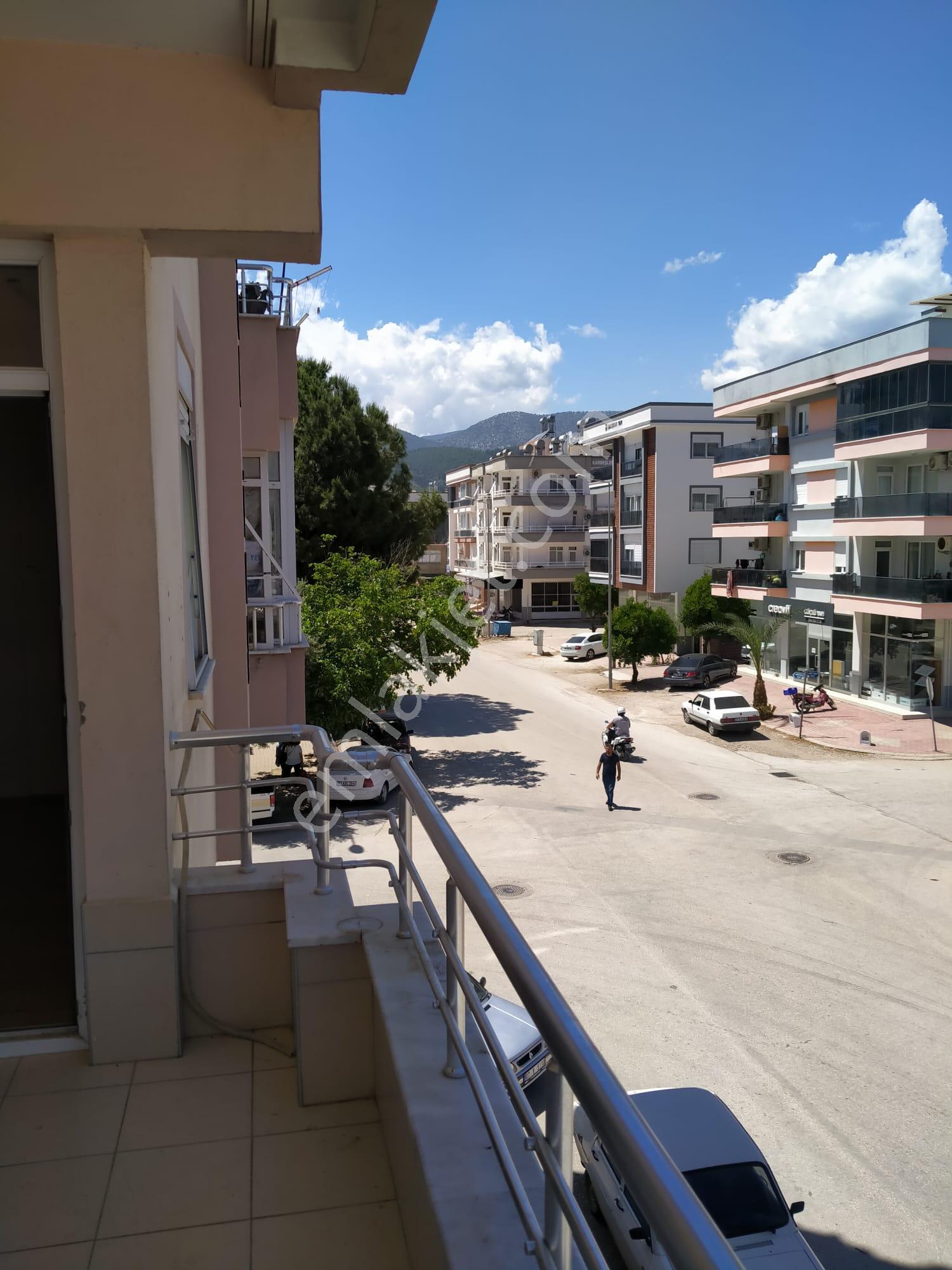 Kumluca'nın Merkezinde 2+1 Kiralık Daire - Görsel 4