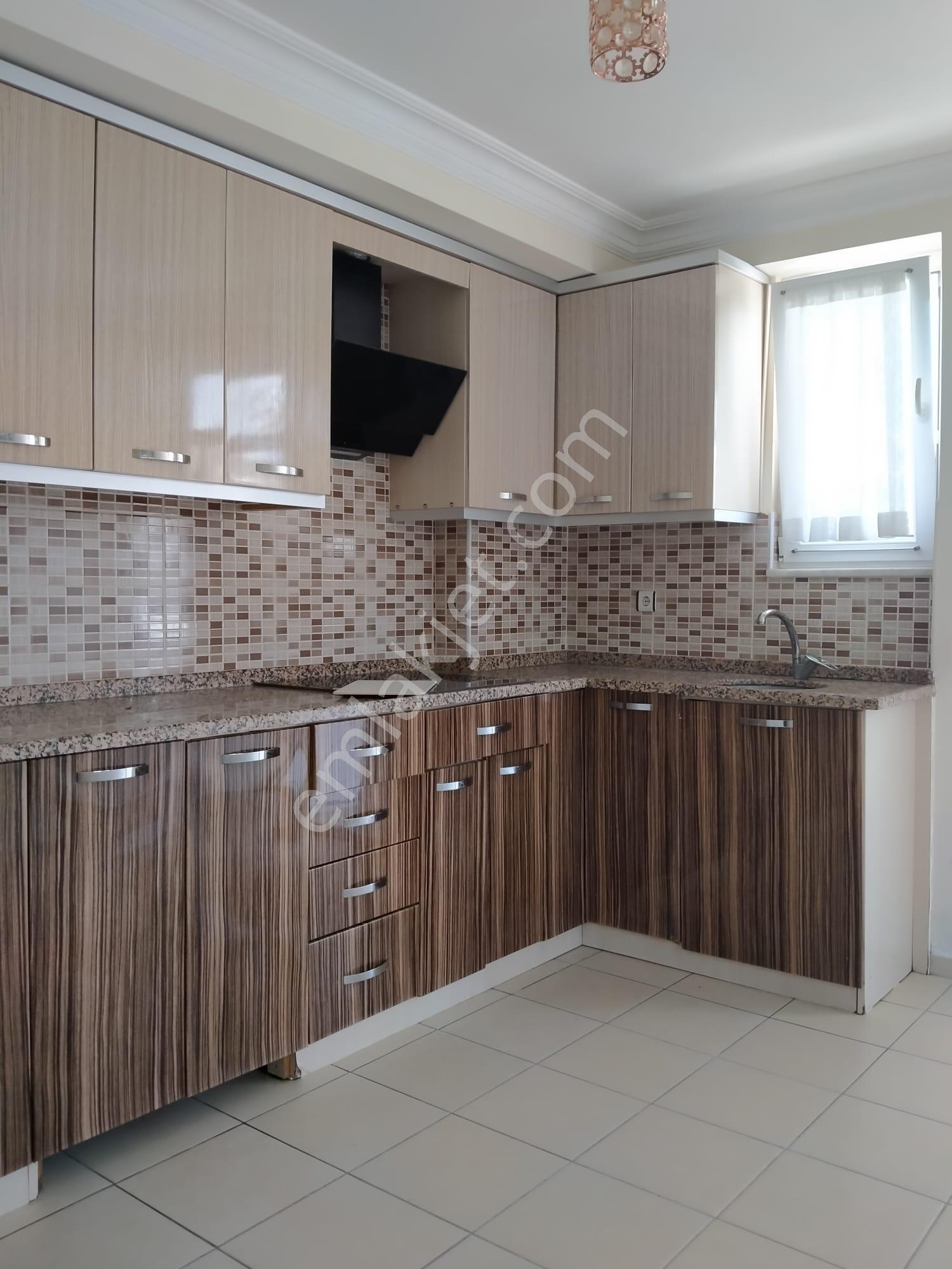 Kumluca'nın Merkezinde 2+1 Kiralık Daire - Görsel 2