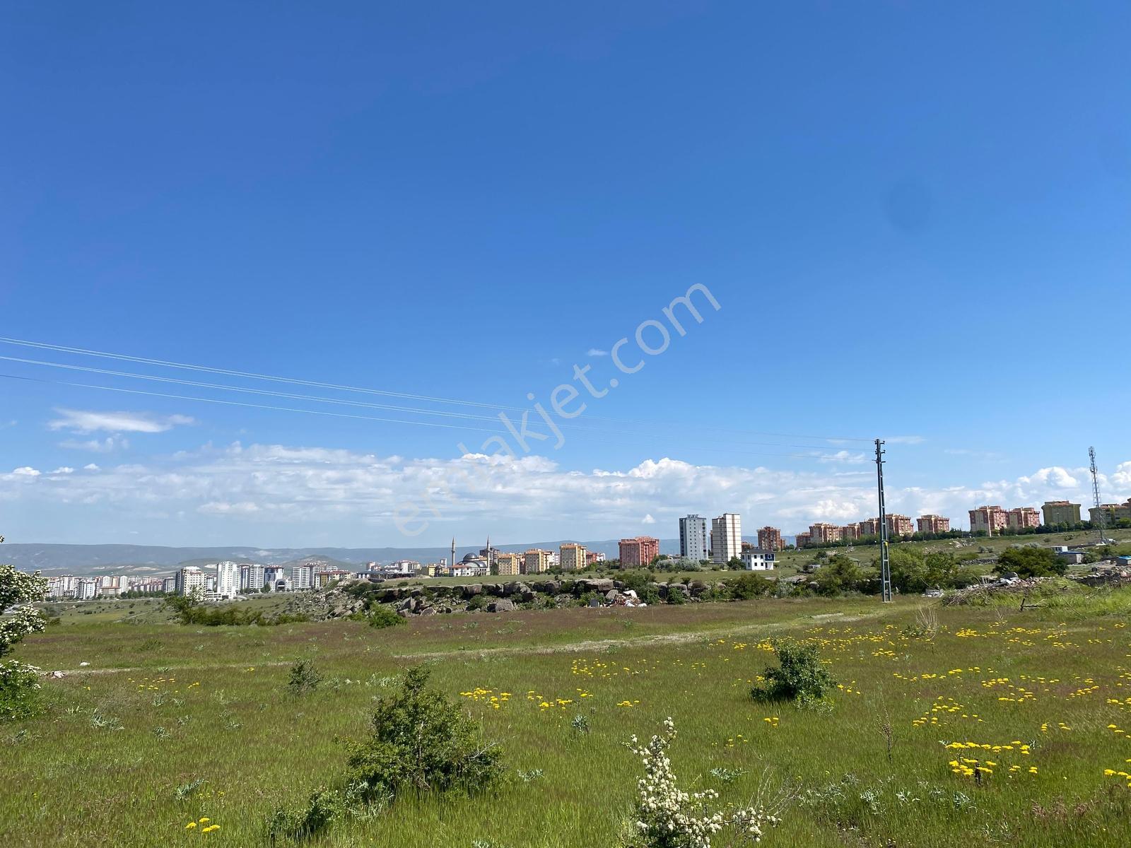 Melikgazi Demokrasi Mahallesi'nde Satılık 815 M² Bağ Fırsatı