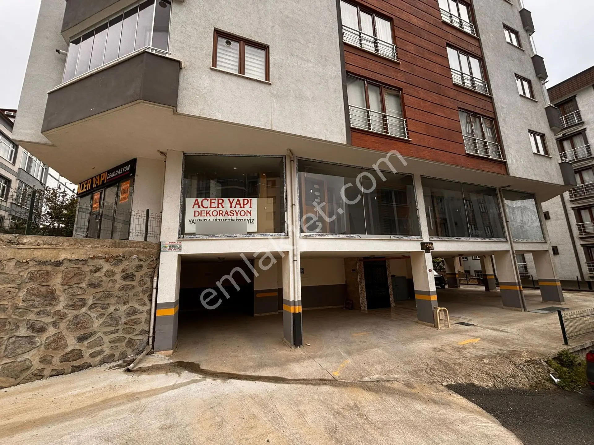 Deha Emlaktan Yaylacıkta Kiralık Dükkan-yıllık Ödeme