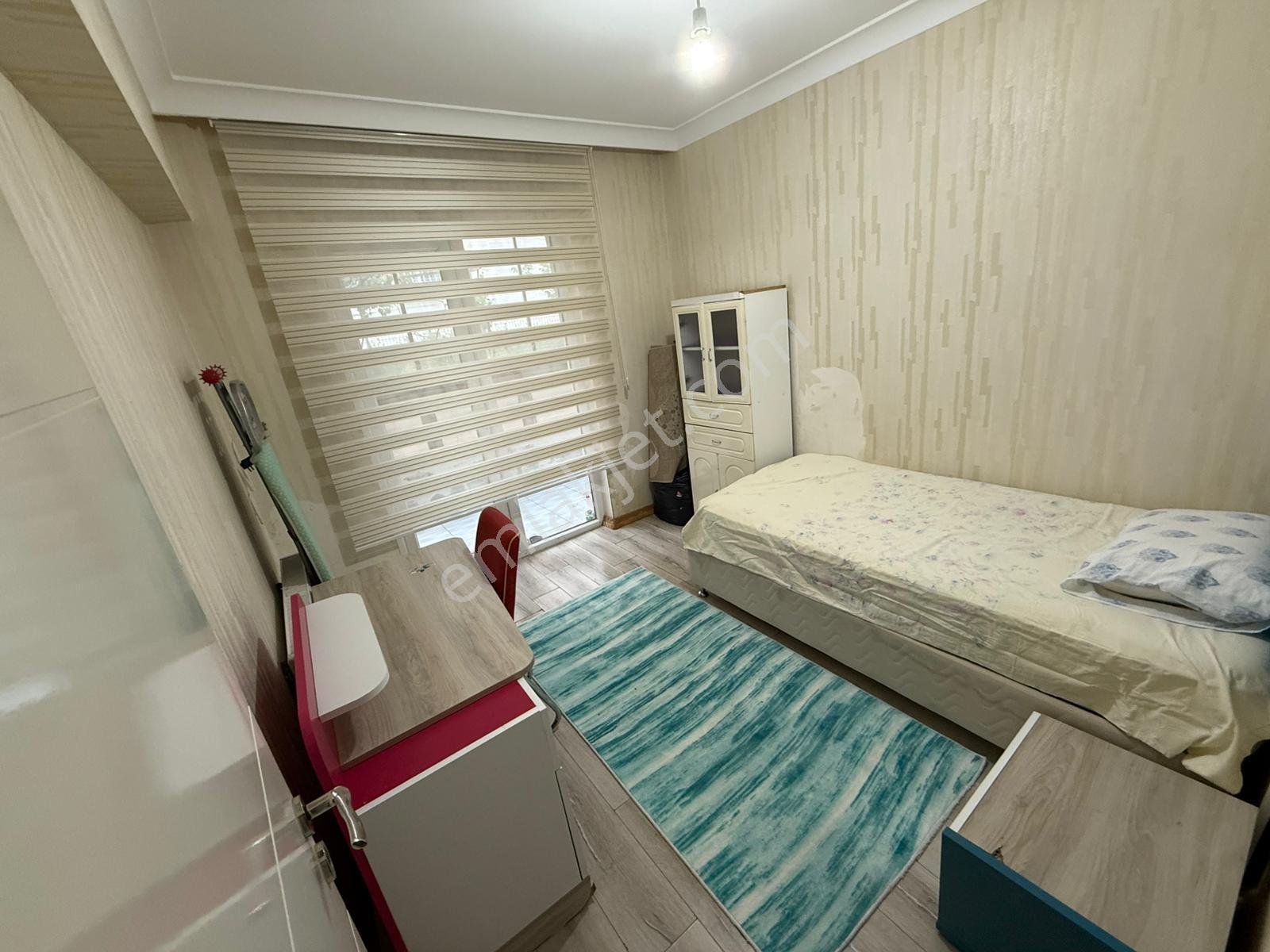 Sancaktepe'de Lüx Yapısıyla 4+1 Ebeveyn Banyolu Eşyalı Kiralık - Görsel 10