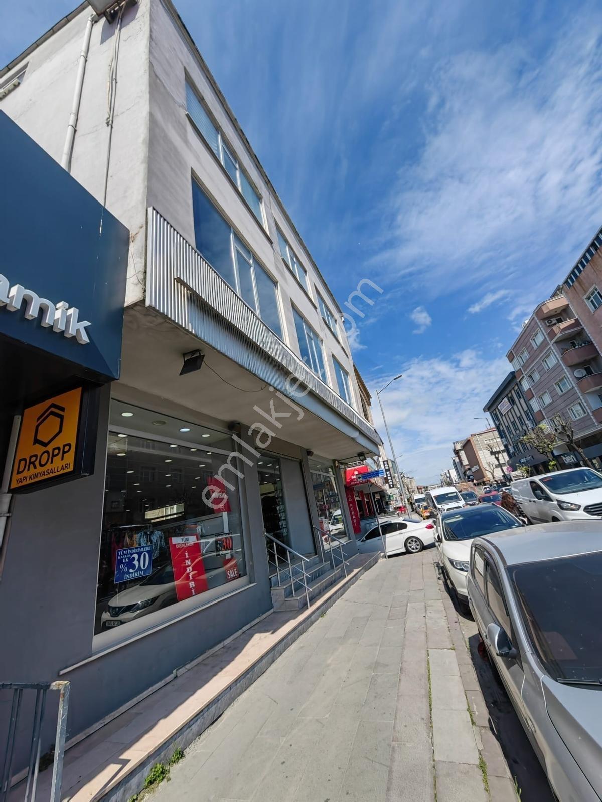 B.evler Y.bosna Y.beyazıt Caddesinde Kiralık 4katlı 66om2 İşyeri - Görsel 3
