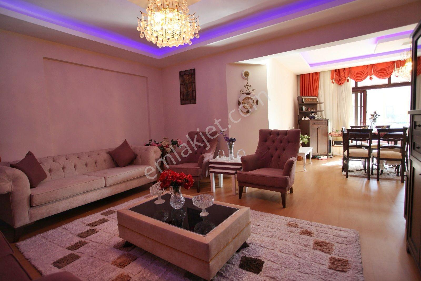 Önder Sağlam Dan Lara Güzeloba Da Satılık 5+2 Villa - Görsel 15