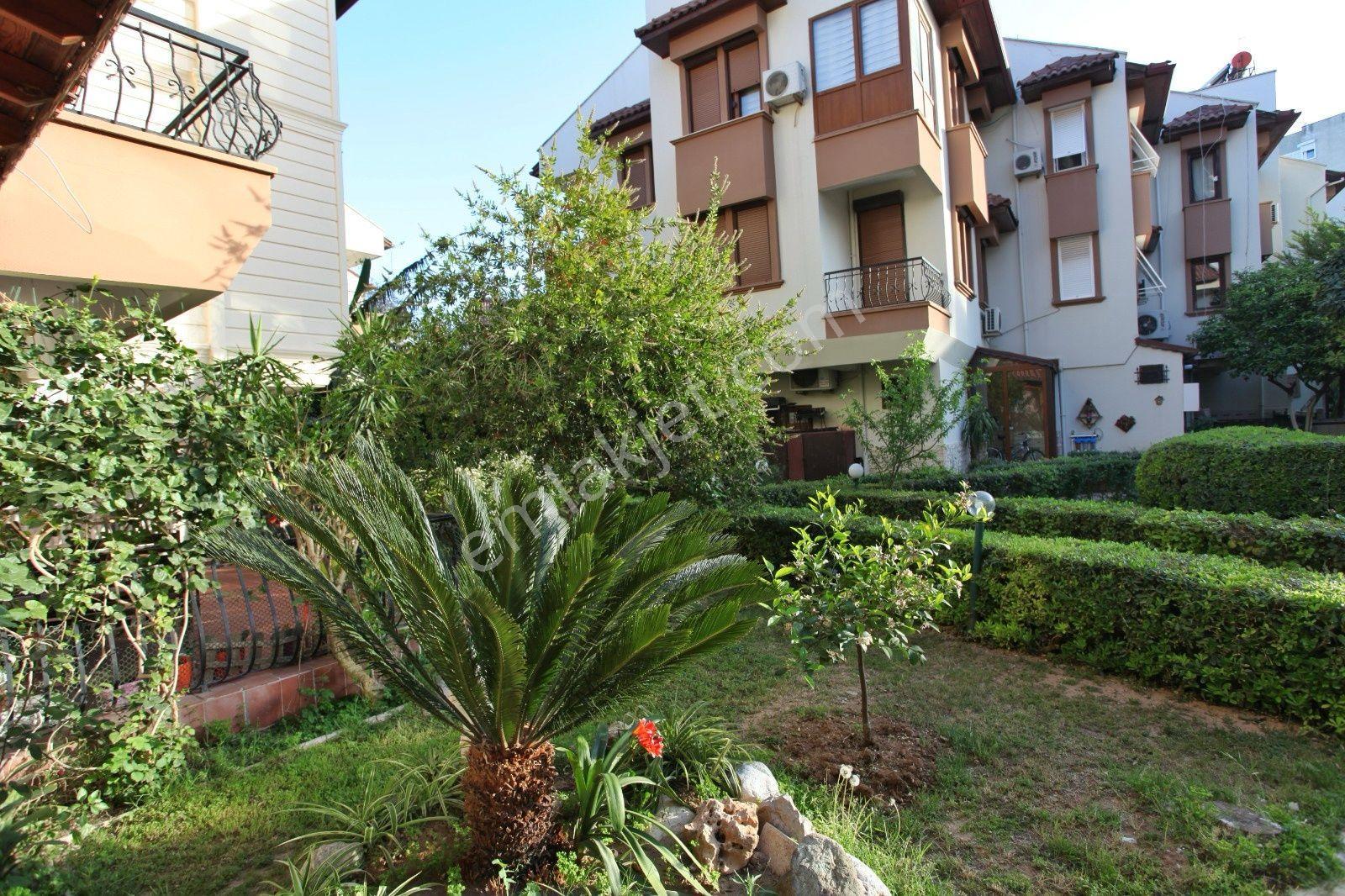 Önder Sağlam Dan Lara Güzeloba Da Satılık 5+2 Villa - Görsel 3
