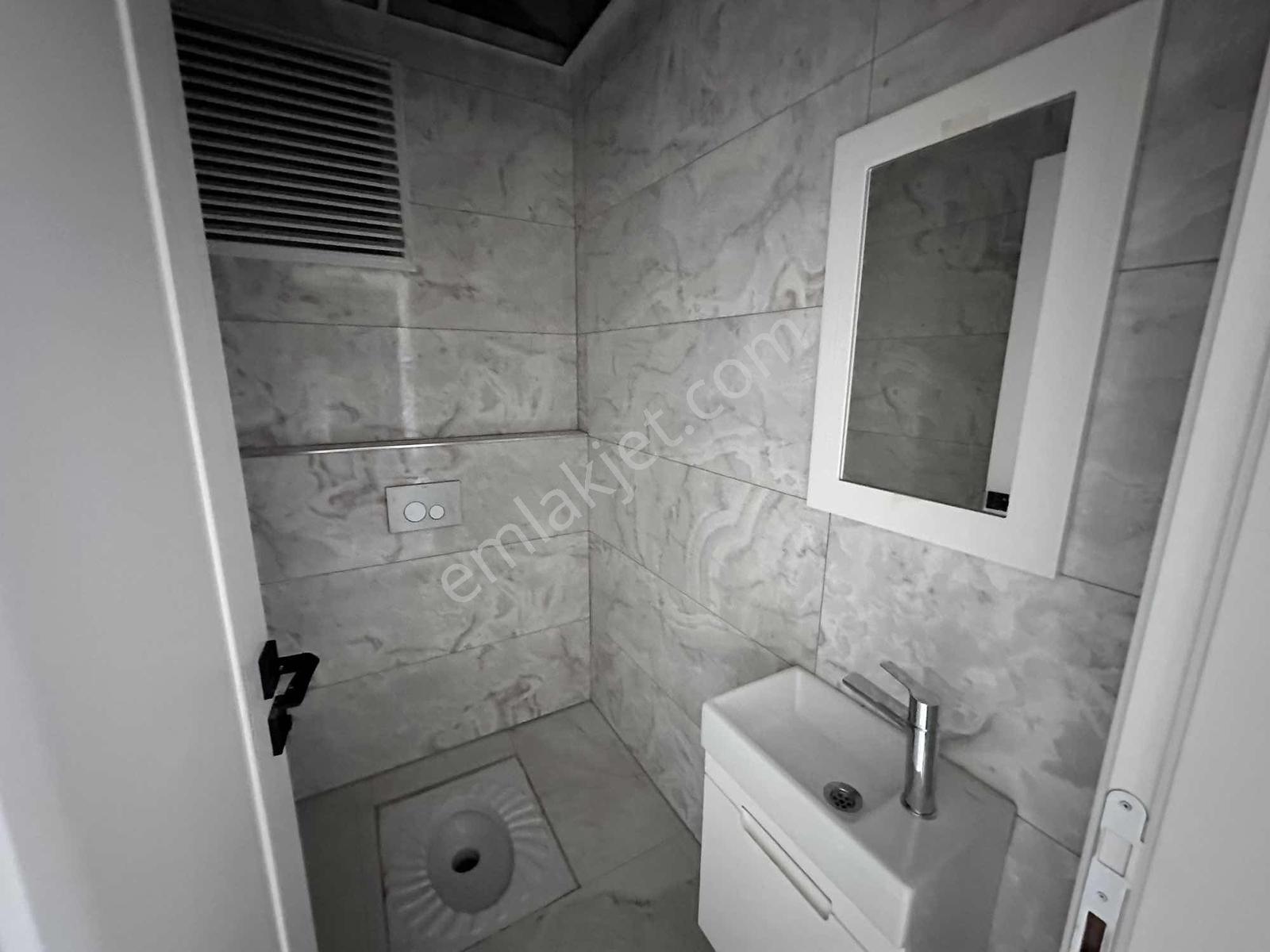 Remax Murat Atakum Geniş Ferah 1.sınıf İşçilikli 4+1 Site Daires - Görsel 11