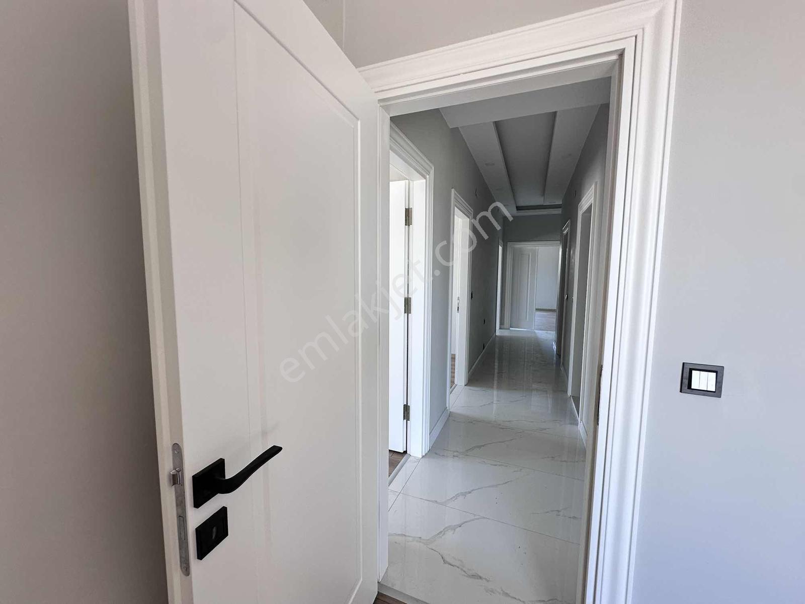 Remax Murat Atakum Geniş Ferah 1.sınıf İşçilikli 4+1 Site Daires - Görsel 19