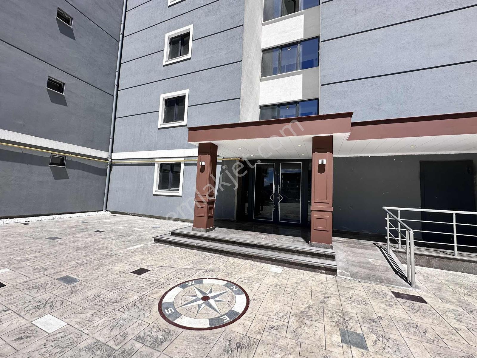 Remax Murat Atakum Geniş Ferah 1.sınıf İşçilikli 4+1 Site Daires - Görsel 12