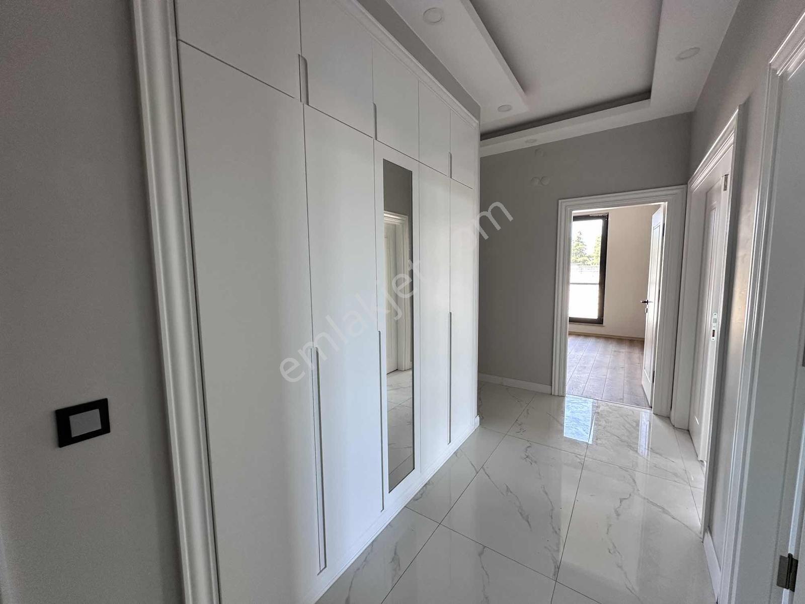 Remax Murat Atakum Geniş Ferah 1.sınıf İşçilikli 4+1 Site Daires - Görsel 24