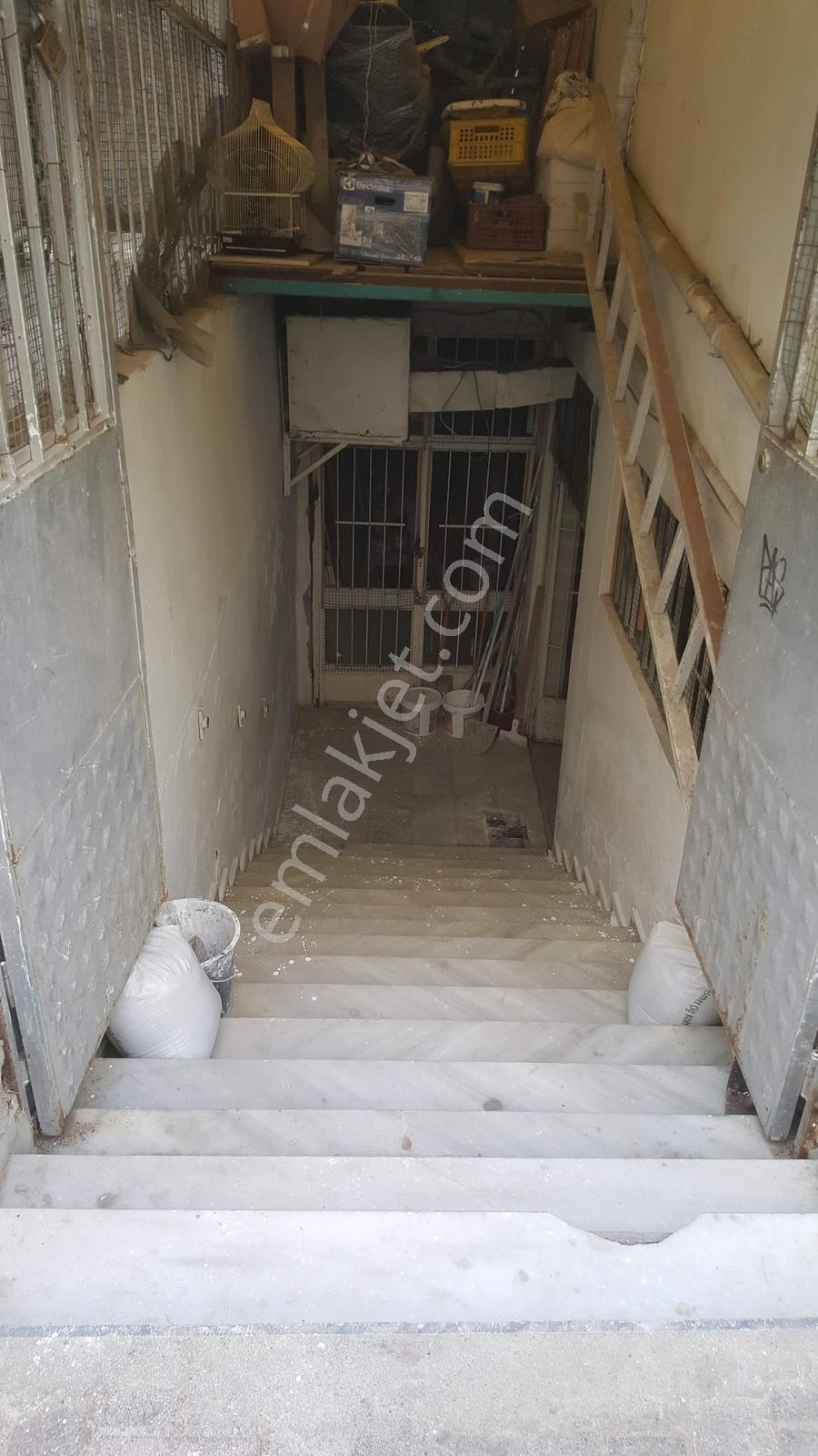 Güngören Haznedar Mah 220m2 Kiracılı Satılık Bodrum Dükkan - Görsel 9