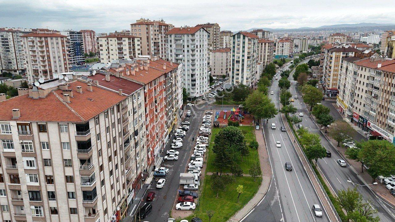 İşlek Cadde Üzeri Her Türlü İş Koluna Müsait Kiralık Dükkan - Görsel 29