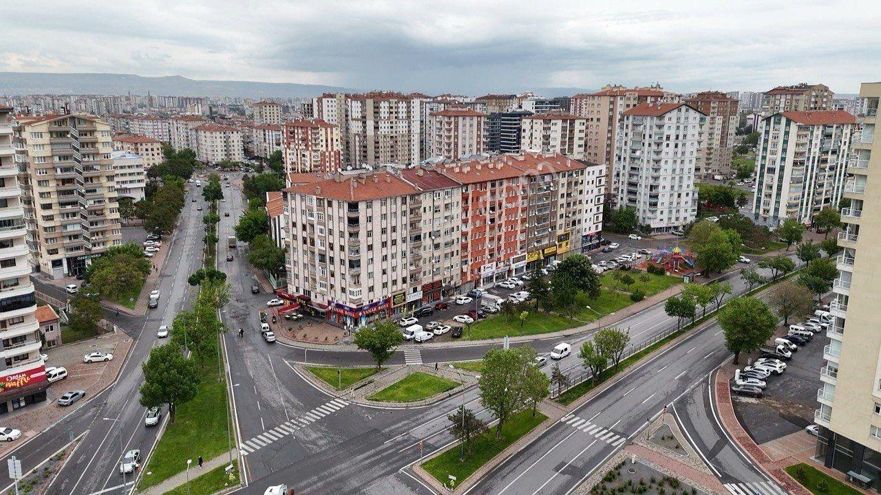 İşlek Cadde Üzeri Her Türlü İş Koluna Müsait Kiralık Dükkan - Görsel 31
