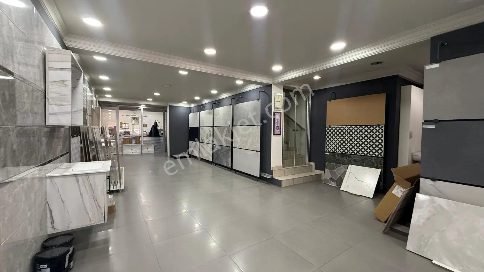 İşlek Cadde Üzeri Her Türlü İş Koluna Müsait Kiralık Dükkan - Görsel 9