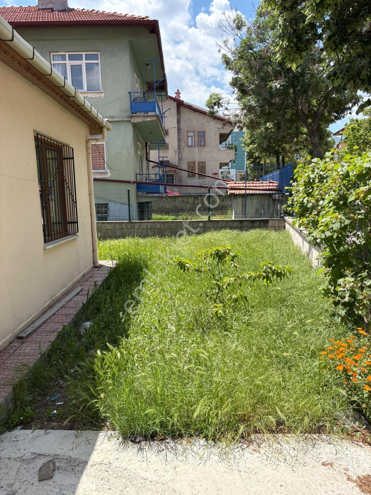 Bahçelievler De Tek Kat Bahçeli Müstakil 2+1 Kiralık Daire - Görsel 25