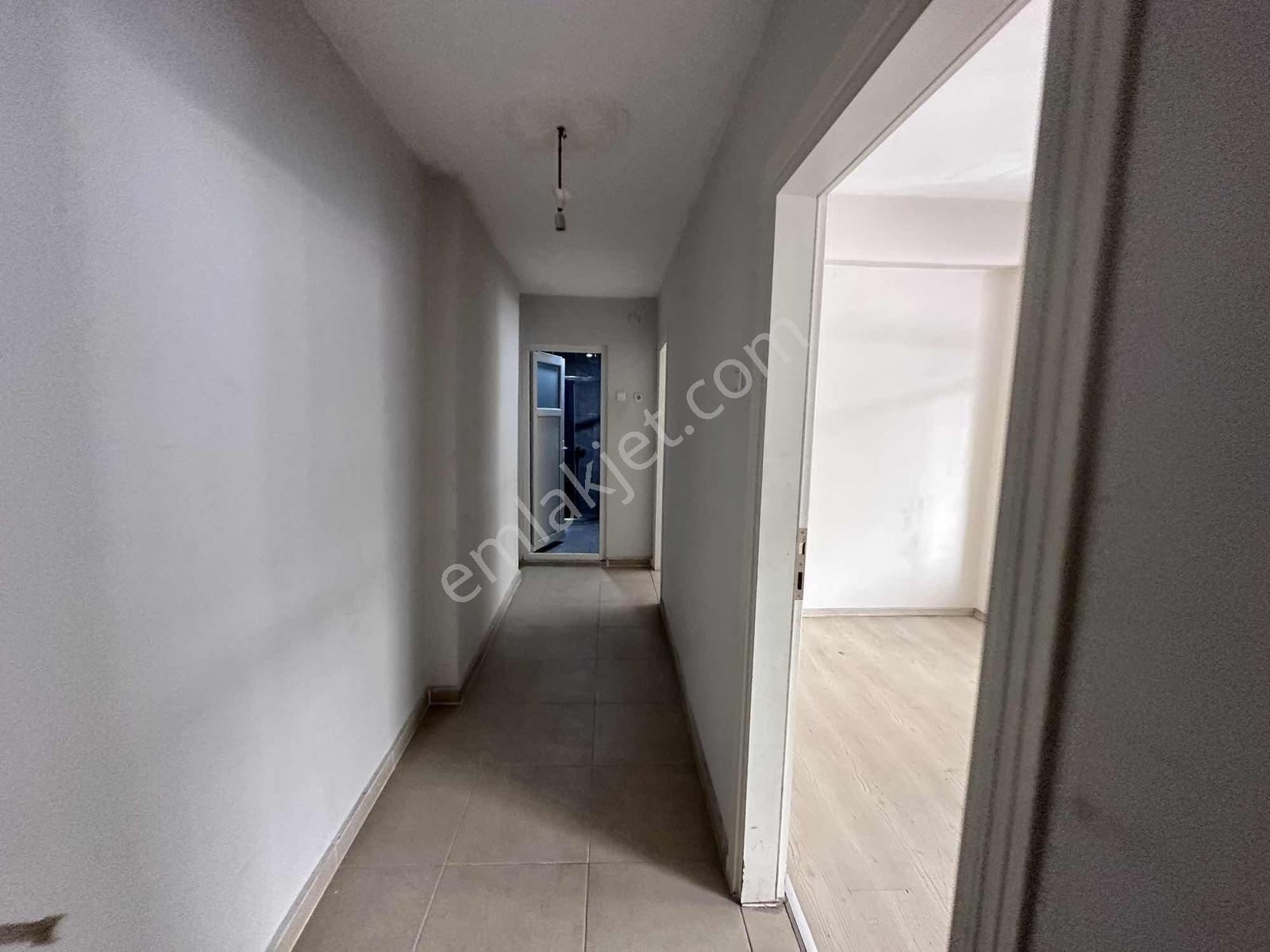 İlkadım 100. Yıl Bulvarına Cephe Kiralık 3+1 İş Yeri Ruhsatlı - Görsel 5