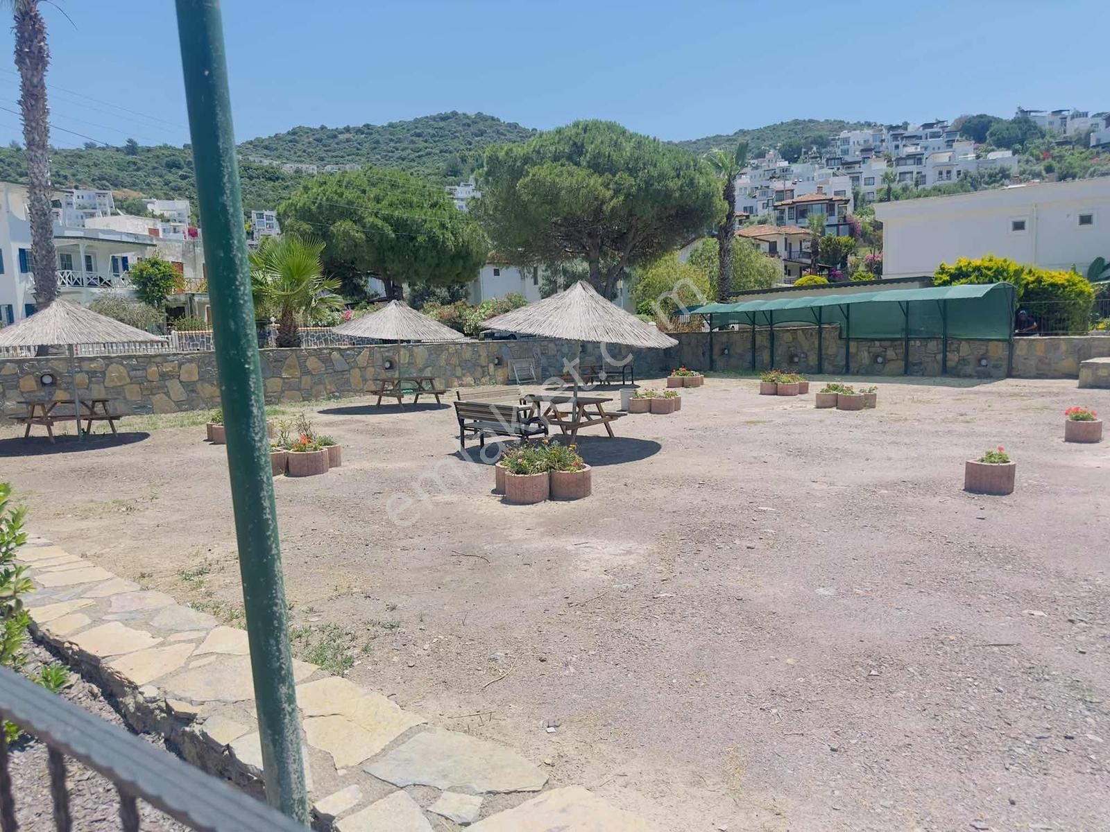 Milas Güllük'te Satılık Eşyalı, Deniz Manzaralı 3+1 Köşe Villa - Görsel 10