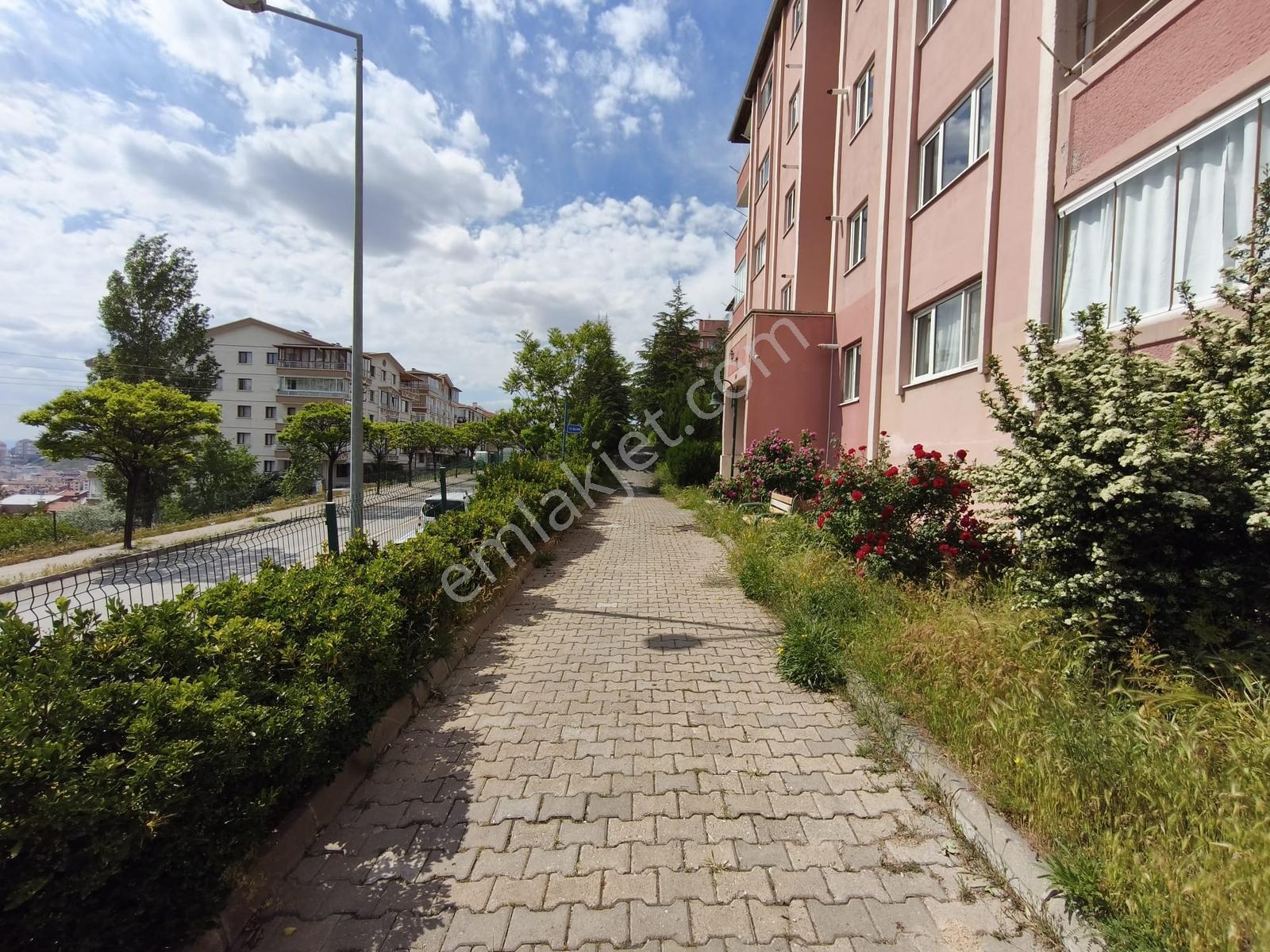 Askeriye Yakını Kiralık 2+1 Daire Mamak Belediyesi Yakını - Görsel 3
