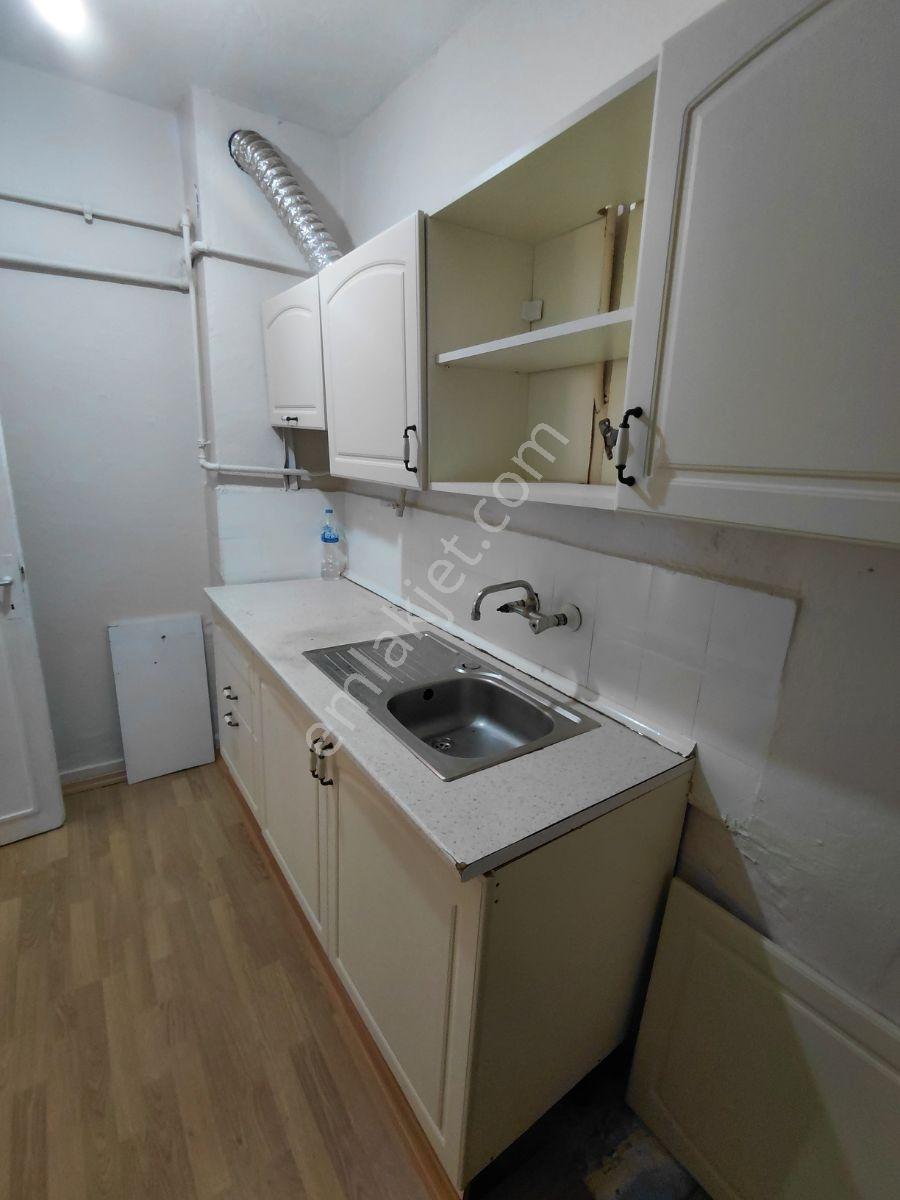 Kaymen Emlak Kiralık Kırmızı Toprak Ercan Sk. 2+1 80 M2 4. Kat - Görsel 34