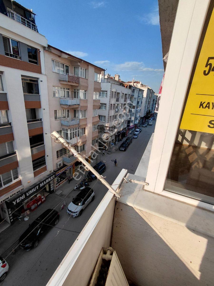 Kaymen Emlak Kiralık Kırmızı Toprak Ercan Sk. 2+1 80 M2 4. Kat - Görsel 30