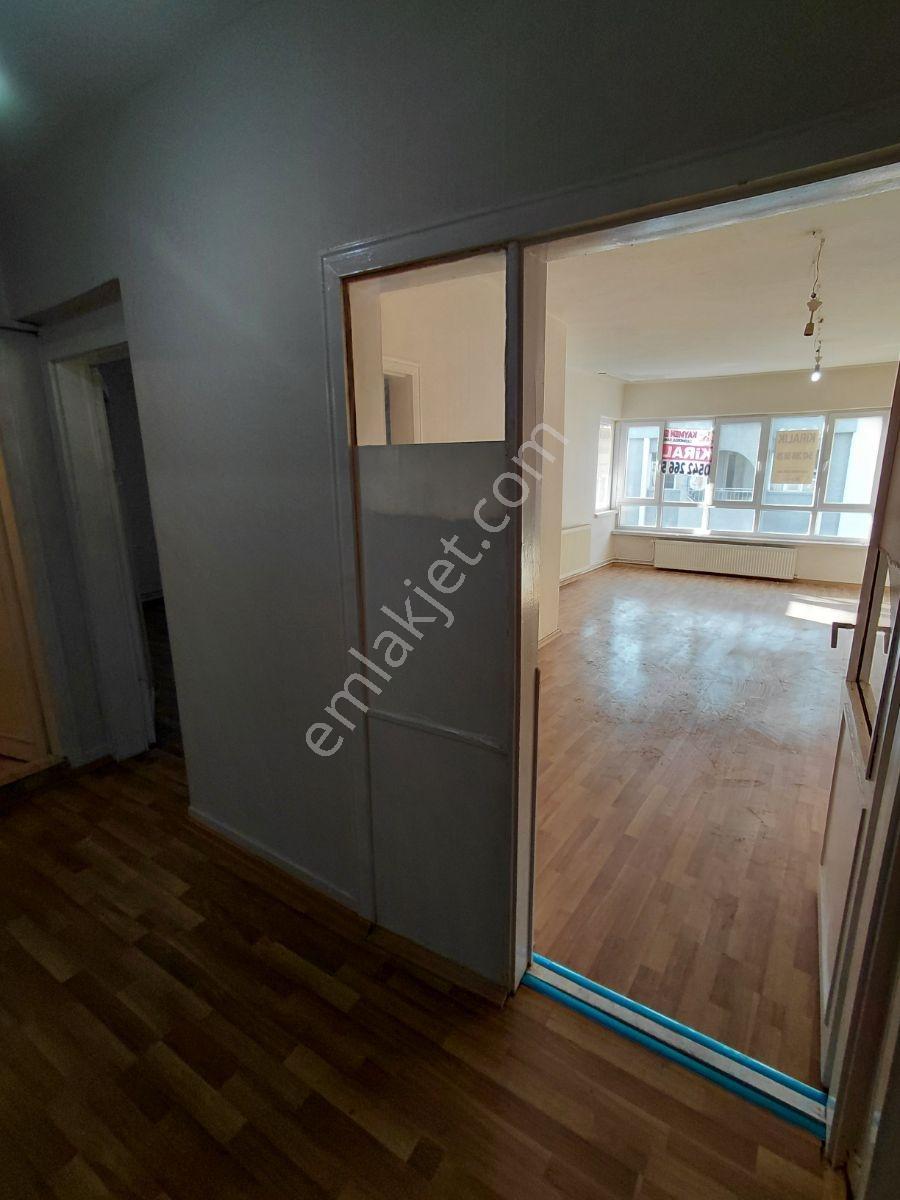 Kaymen Emlak Kiralık Kırmızı Toprak Ercan Sk. 2+1 80 M2 4. Kat - Görsel 6