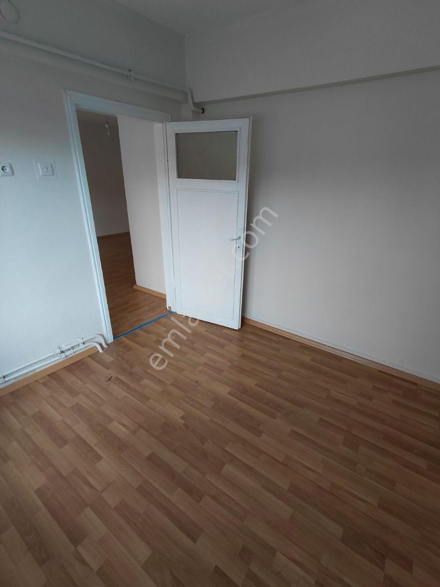 Kaymen Emlak Kiralık Kırmızı Toprak Ercan Sk. 2+1 80 M2 4. Kat - Görsel 19