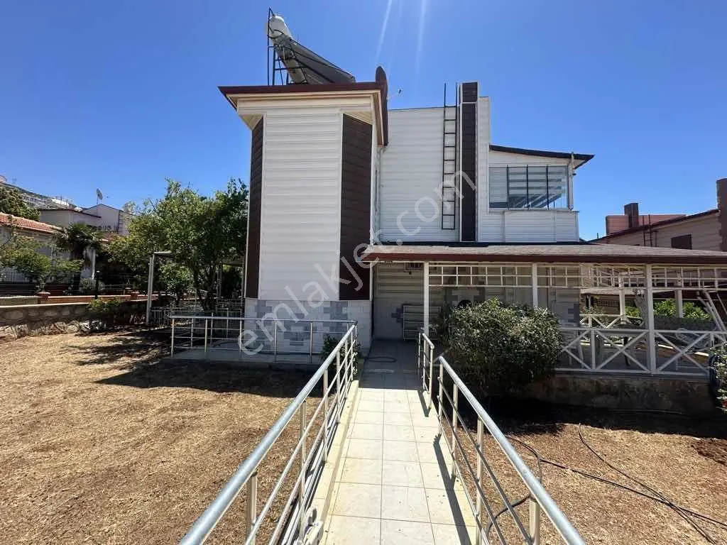 Didim Akbükte Denize 150 Metre De Kiralık Bahçeli Villa - Görsel 3