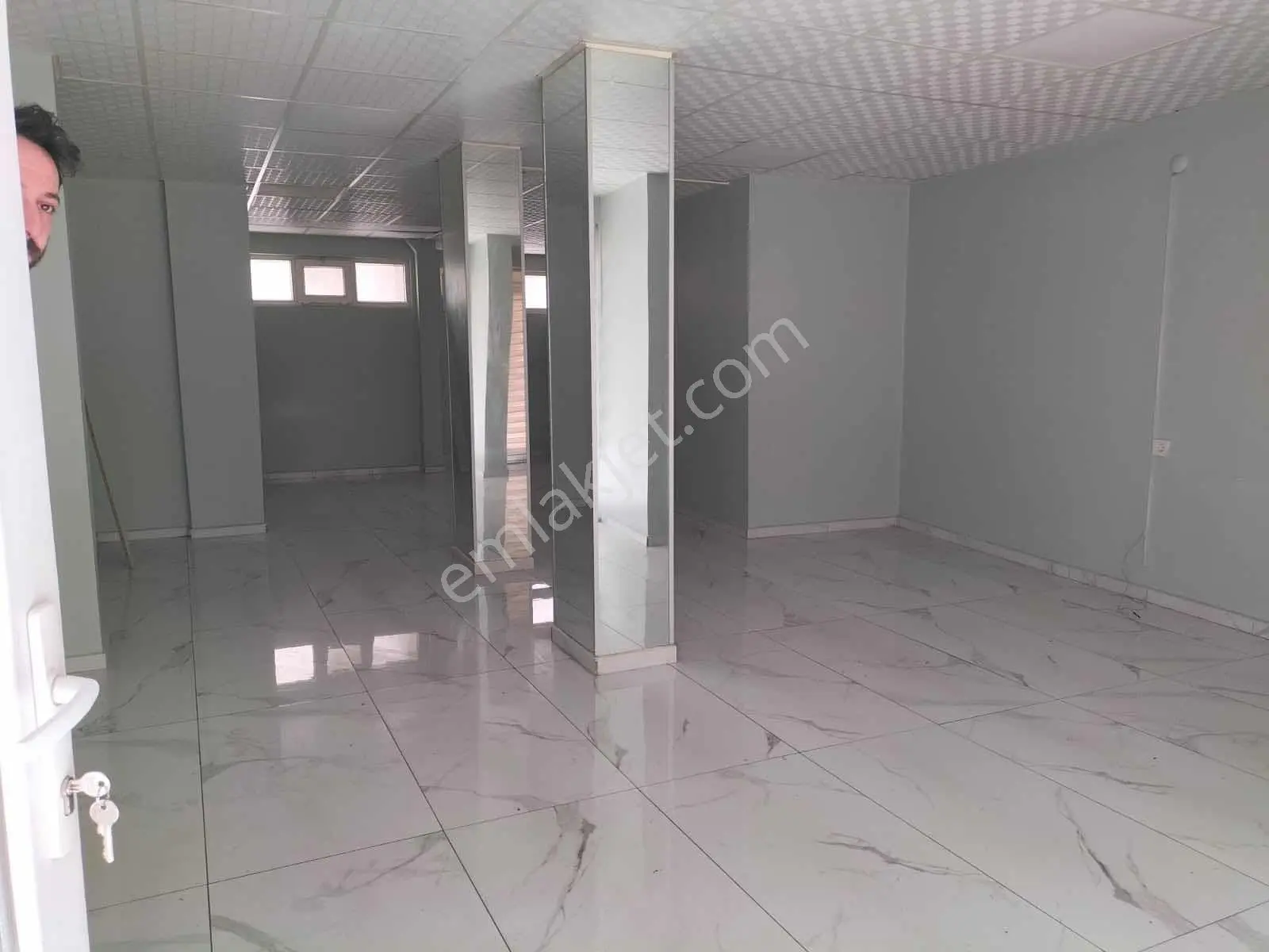 Bornova Erzene 70 M2 Kiralık İşlek Dükkan - Görsel 4