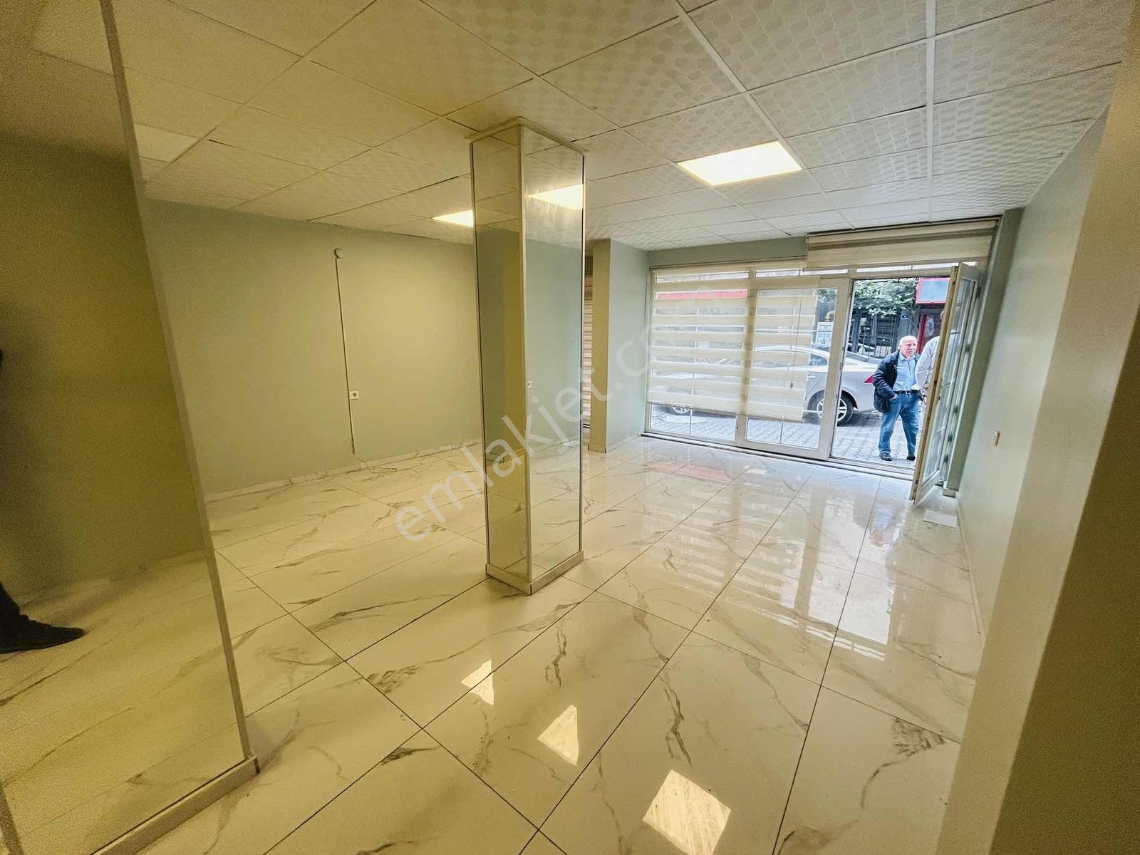 Bornova Erzene 70 M2 Kiralık İşlek Dükkan - Görsel 2
