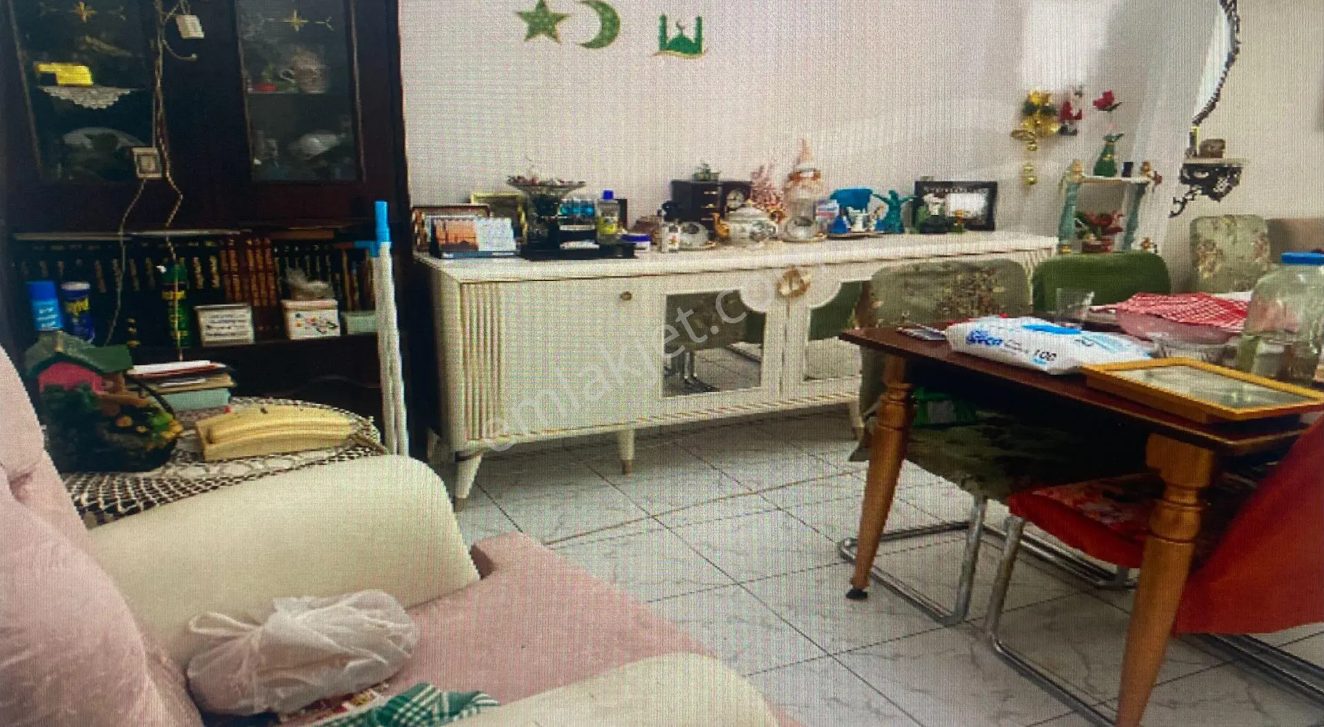 Destan-016 Çapa-tramvay-yan-sokağında-2-oda-1-salon-85m2-kombili-45-yıllık-binadan-açıklama-okuyun - Görsel 3