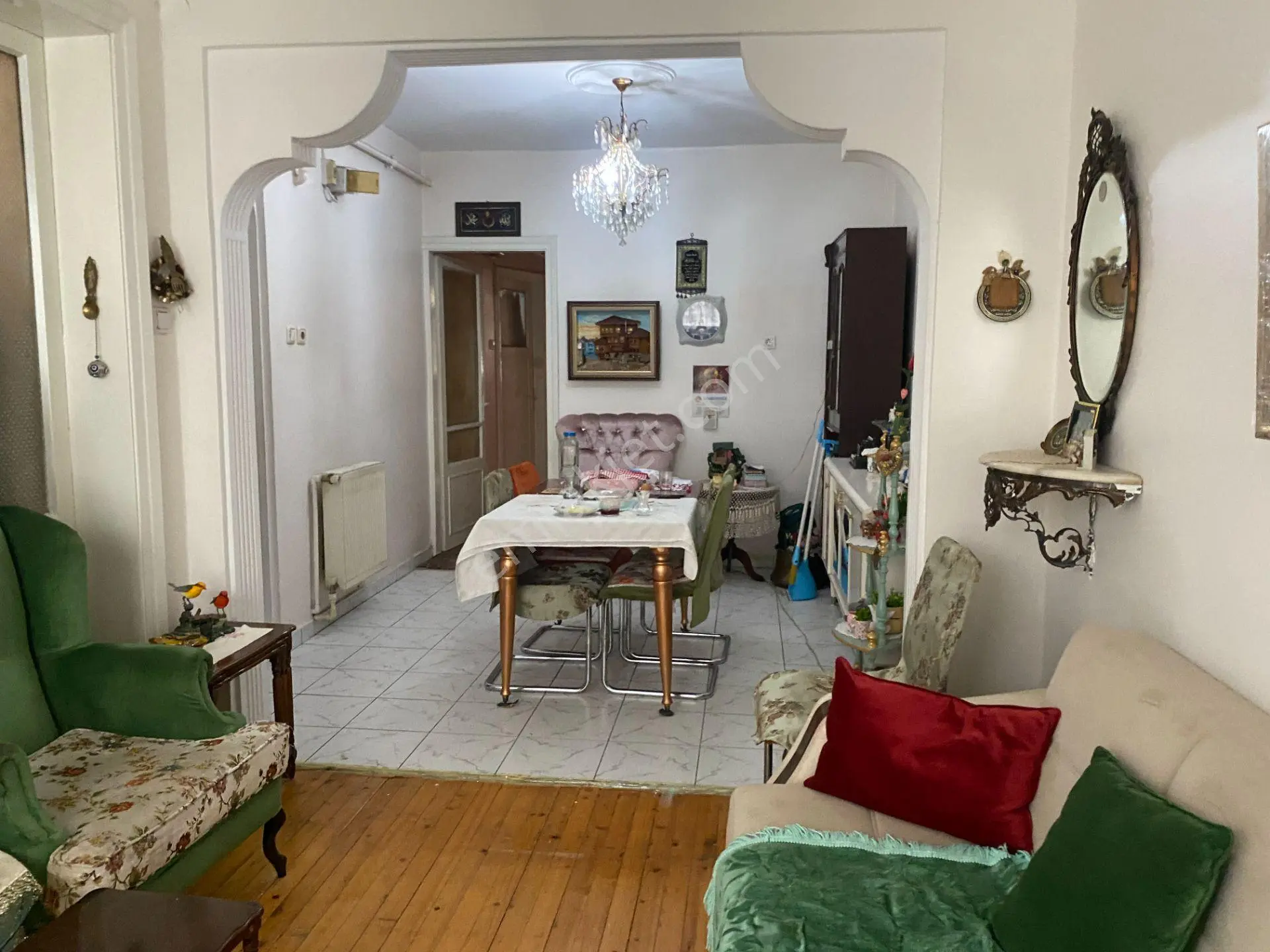 Destan-016 Çapa-tramvay-yan-sokağında-2-oda-1-salon-85m2-kombili-45-yıllık-binadan-açıklama-okuyun - Görsel 2