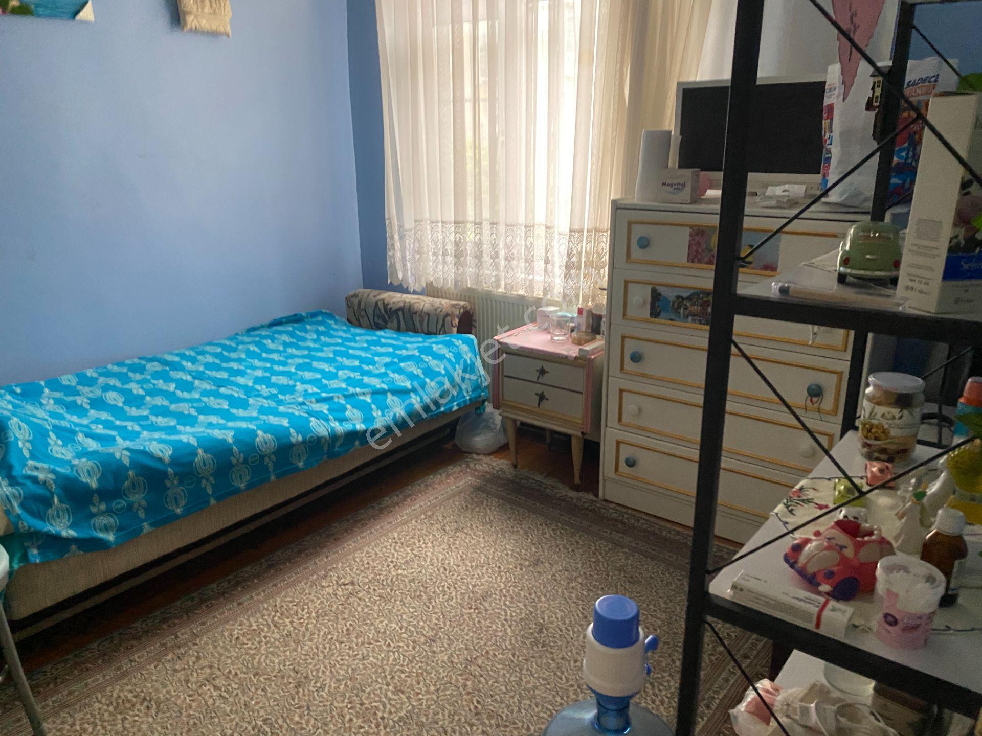 Destan-016 Çapa-tramvay-yan-sokağında-2-oda-1-salon-85m2-kombili-45-yıllık-binadan-açıklama-okuyun - Görsel 7