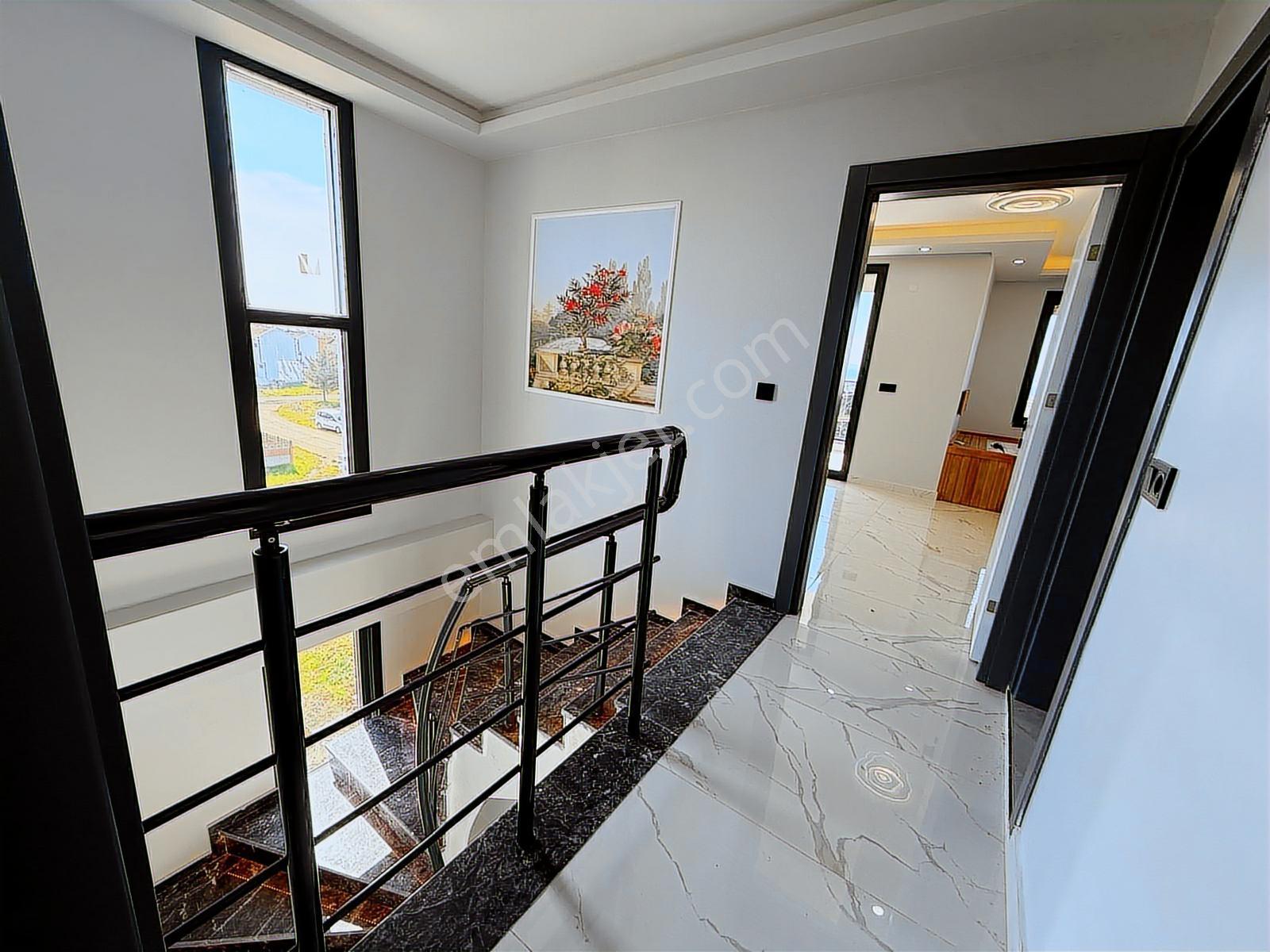 Deniz Manzaralı Jakuzi Hamam Saunalı Ultra Lüx 4+1 Satılık Villa - Görsel 7