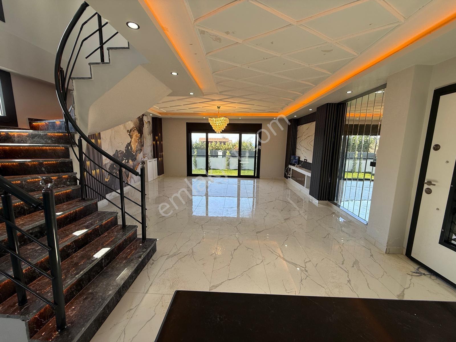 Deniz Manzaralı Jakuzi Hamam Saunalı Ultra Lüx 4+1 Satılık Villa - Görsel 15
