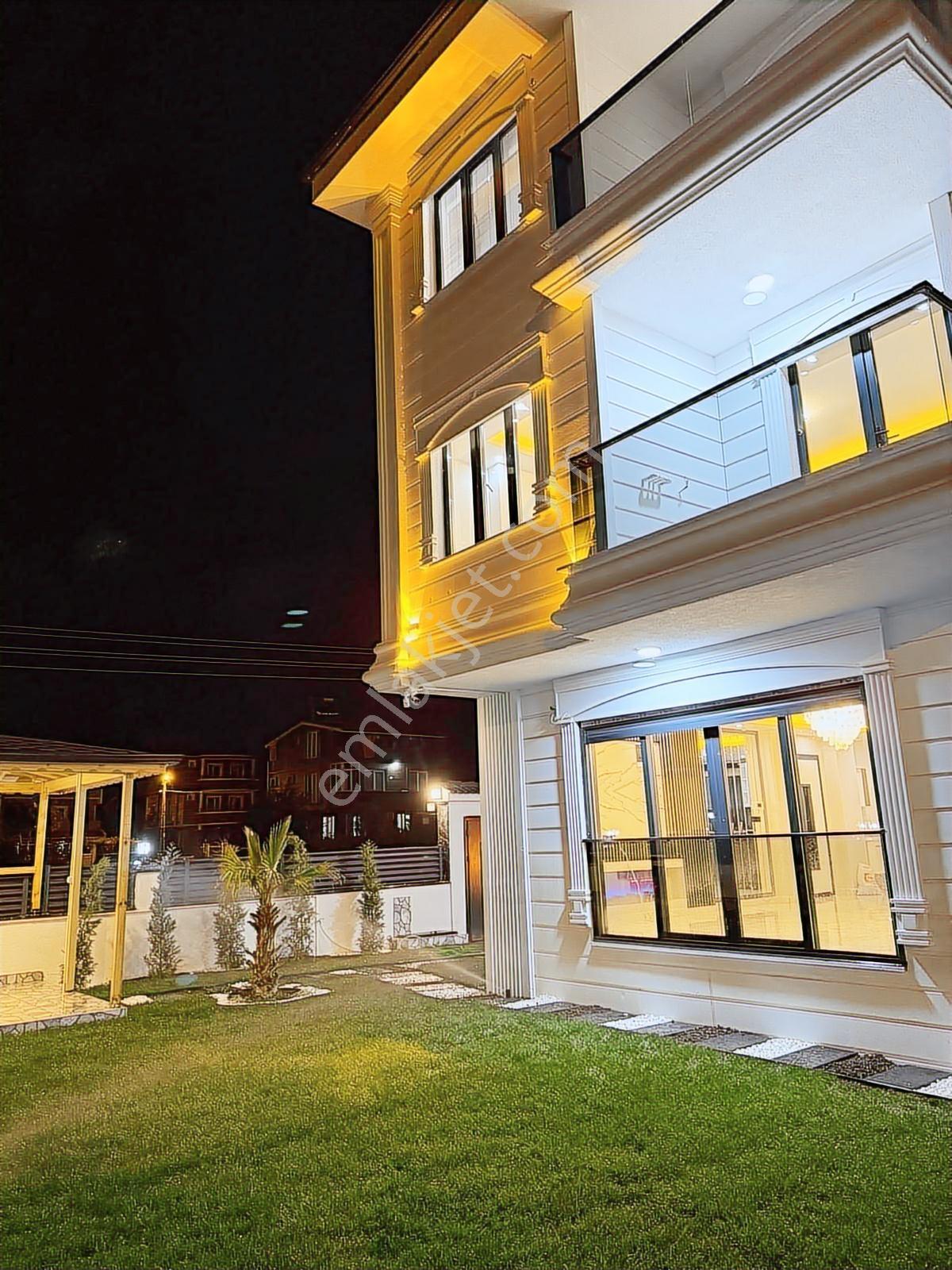 Deniz Manzaralı Jakuzi Hamam Saunalı Ultra Lüx 4+1 Satılık Villa - Görsel 11