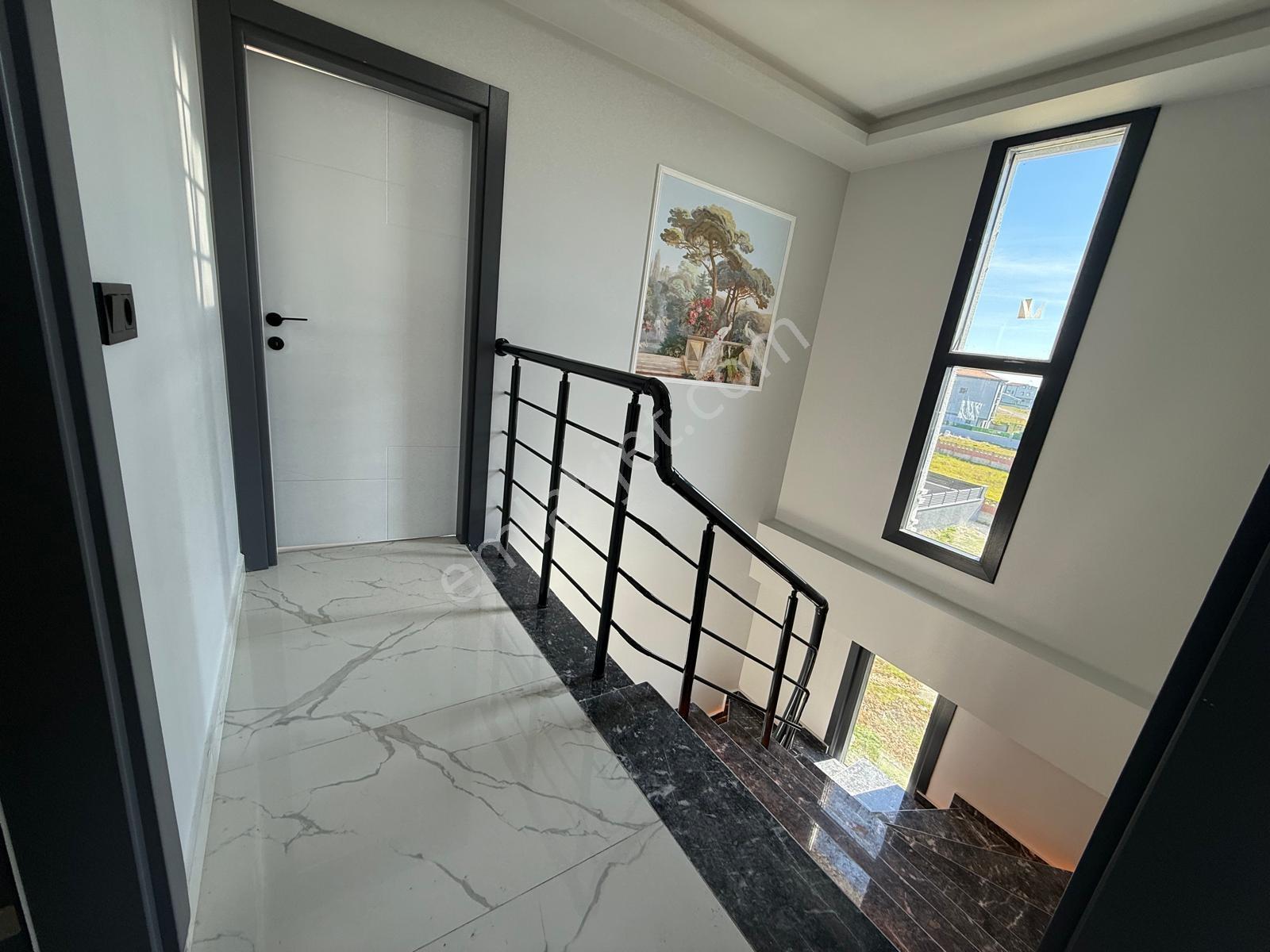 Deniz Manzaralı Jakuzi Hamam Saunalı Ultra Lüx 4+1 Satılık Villa - Görsel 28