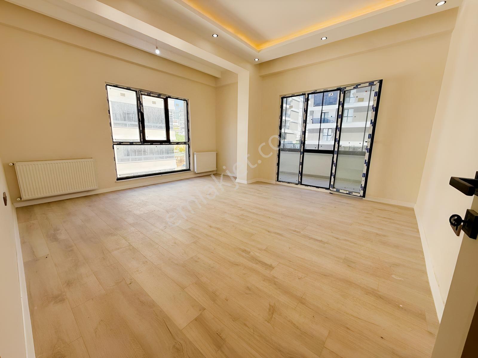 Atatürk Mh Tek Blok Site İçi Krediye Uygun Sıfır Lüks 2+1 Daire