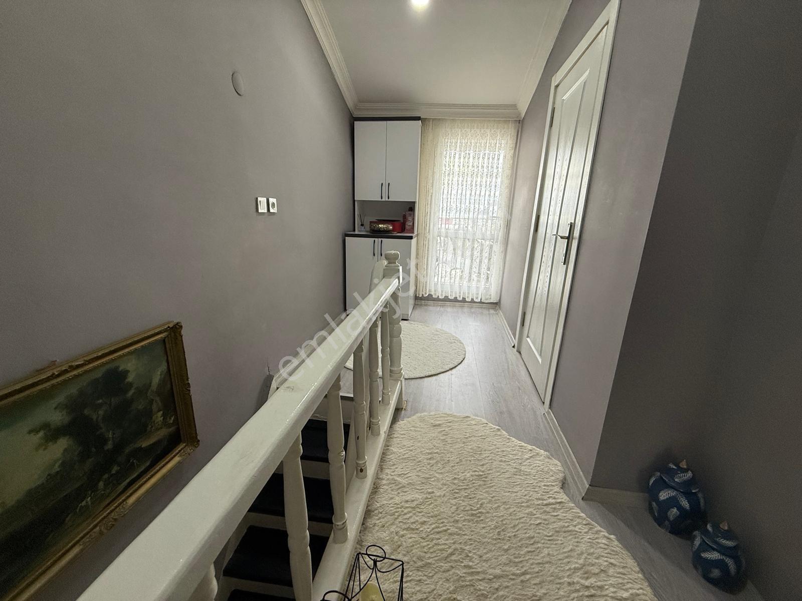 Yenice'de Deniz Manzaralı Teraslı Havuzlu 3+1 Dubleks Daire - Görsel 28
