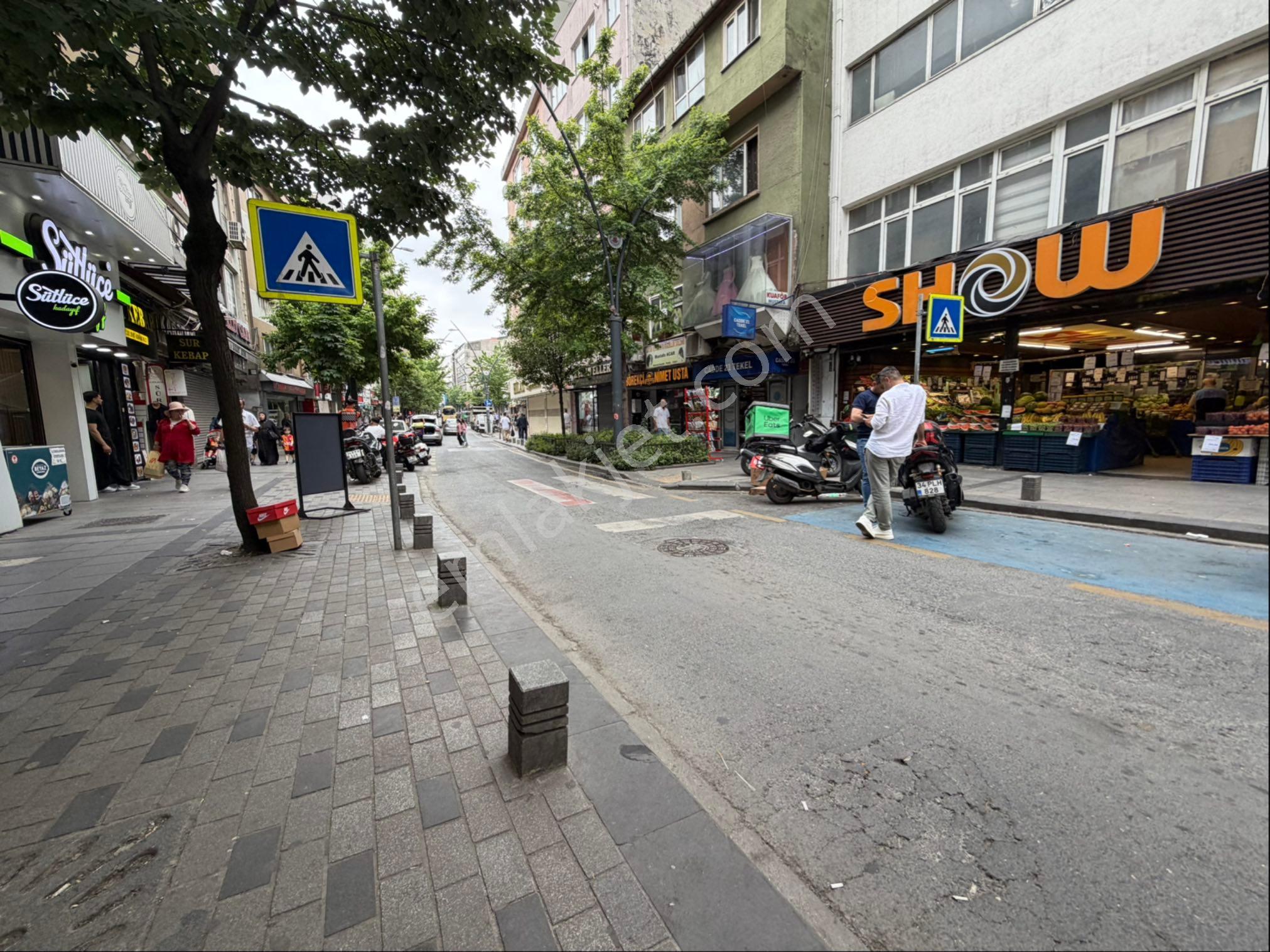 Türkiye’nin Ve Dünyanın Helvacısı-çağlayan’da-mükemmel Konumda Devren Dükkan - Görsel 28