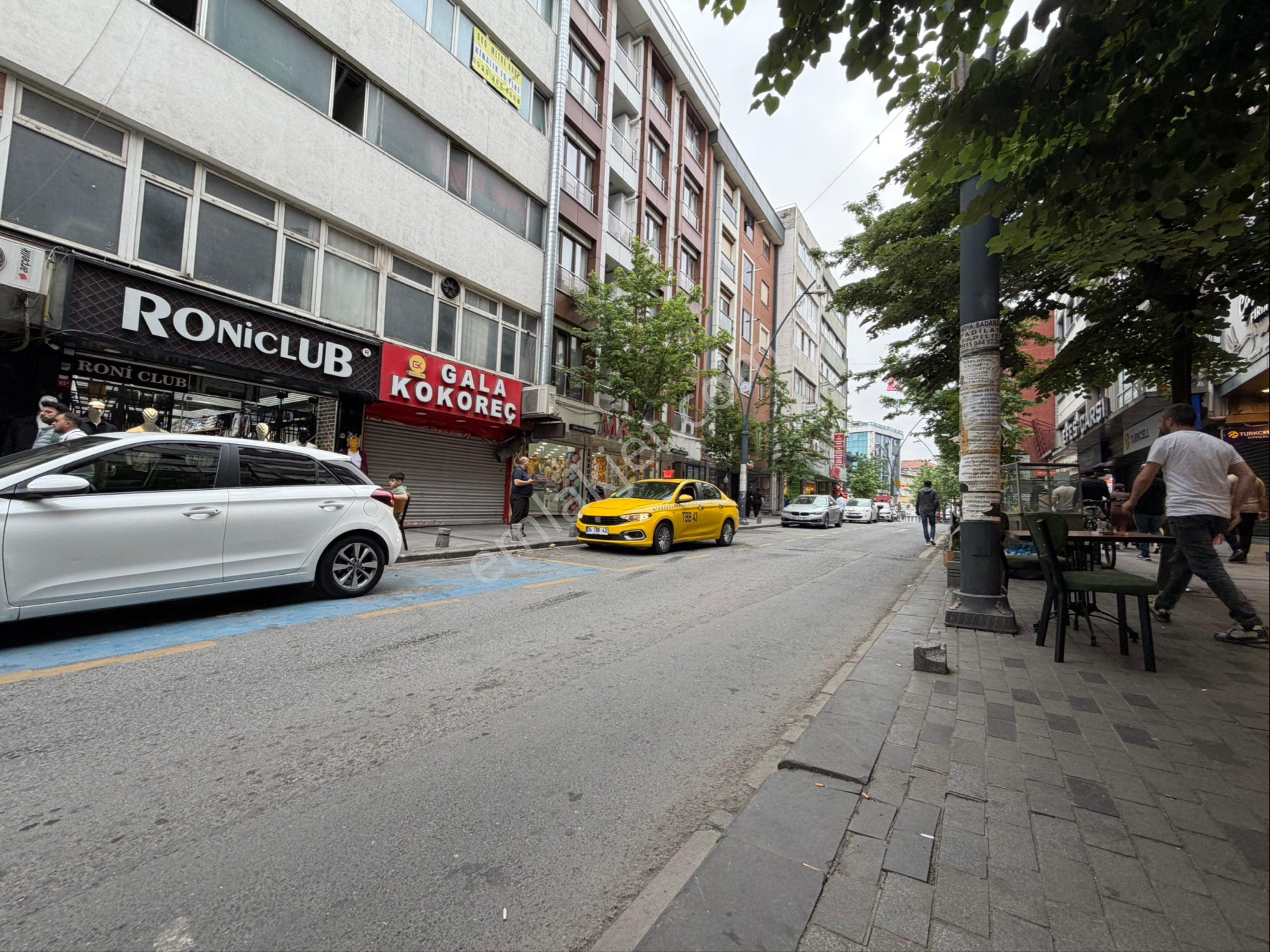 Türkiye’nin Ve Dünyanın Helvacısı-çağlayan’da-mükemmel Konumda Devren Dükkan - Görsel 27