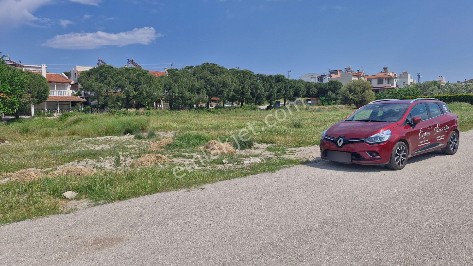 Karaburun Mordoğan'da Önü Kapanmaz 300m² Köşe Villa Parseli - Görsel 2