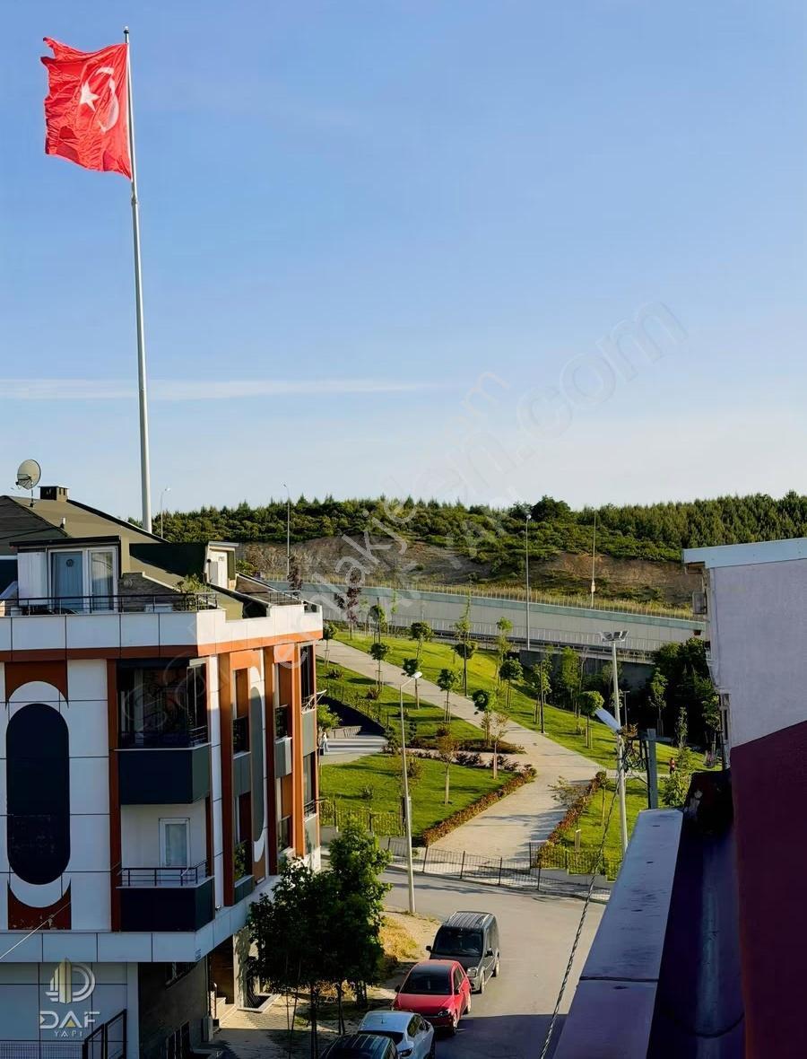 Arnavutköy Merkezde 3+2 Dublex Avm Şehir Parkına Metroya Yürüme