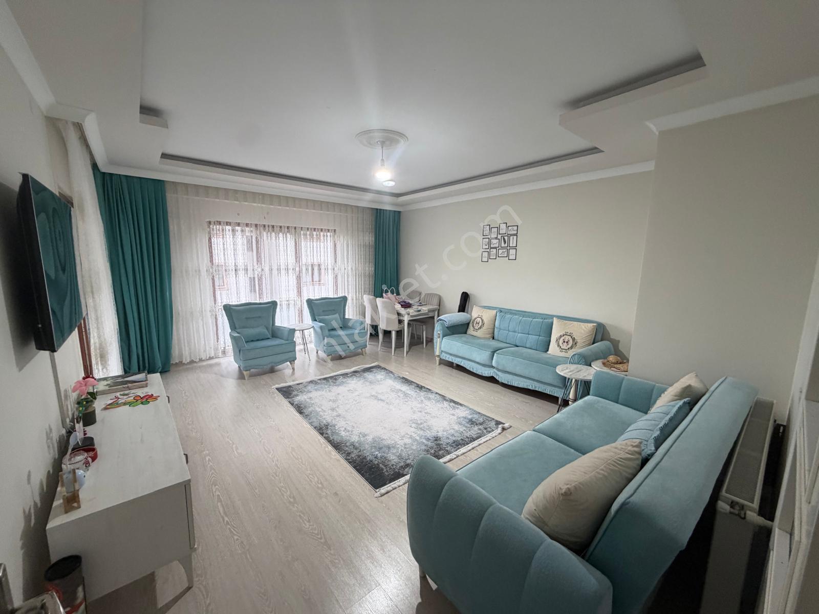 Karşıyaka Da Kiralık Doğalgazlı Daire (eşyasızdır) - Görsel 3