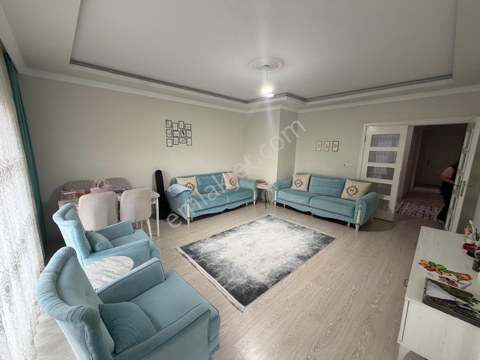 Karşıyaka Da Kiralık Doğalgazlı Daire (eşyasızdır) - Görsel 2