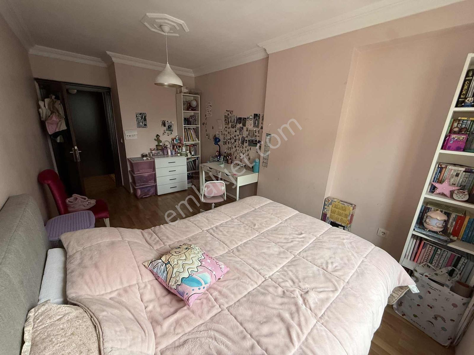 Bahçelievler Mahallesinde 4+1 | 205 M² Net | Merkezi Konum - Görsel 33