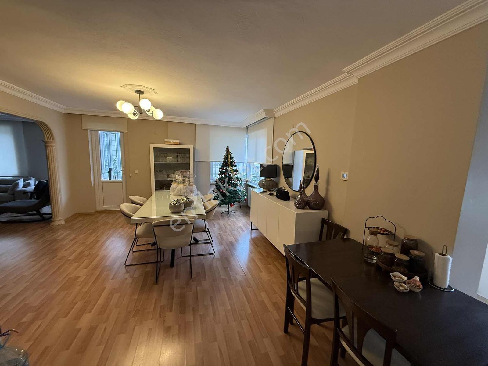 Bahçelievler Mahallesinde 4+1 | 205 M² Net | Merkezi Konum - Görsel 39