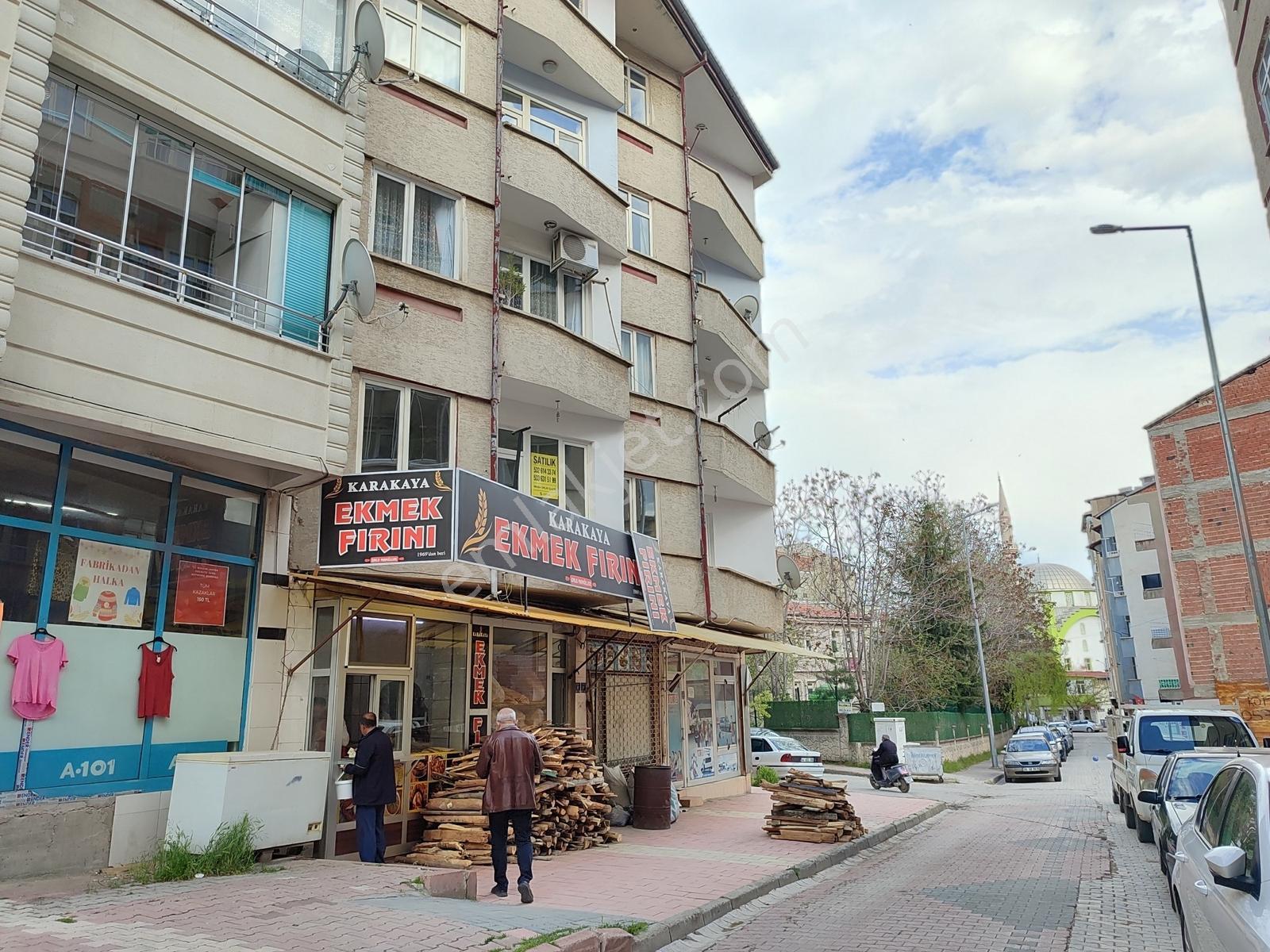 Yeni Mah. Tevfikiye Camiüstü Satılık 3+1 Dükan Üstü Yapılı Daire - Görsel 23