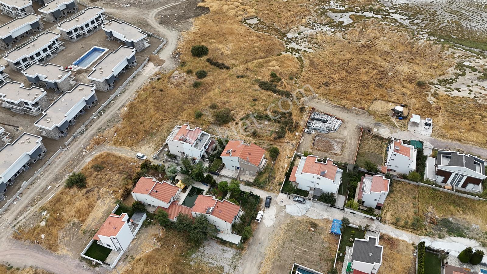 C21 Loca'dan Deniz Manzaralı Villa İmarlı Satılık Arsa - Görsel 2