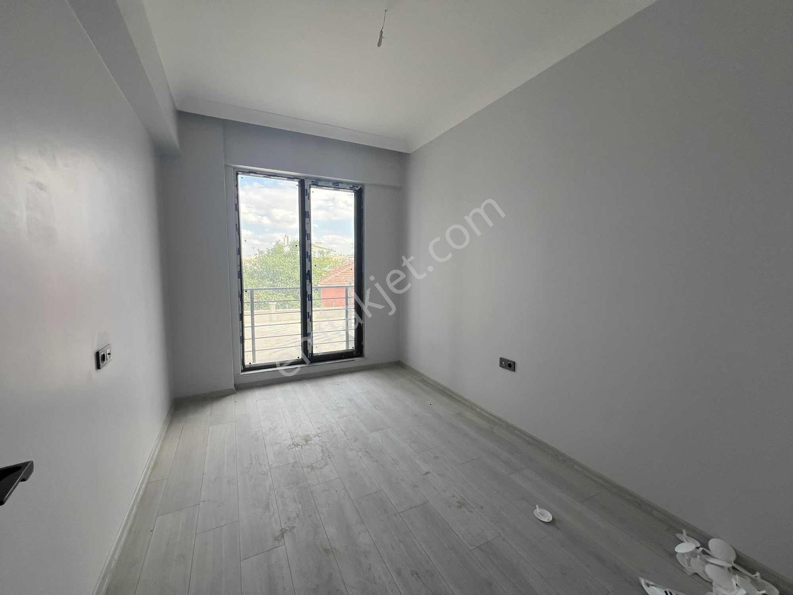 Alaçatı'dan/arakatta/yerden Isıtmalı/1 Ay'a Teslim/ 2+1 Daire - Görsel 15