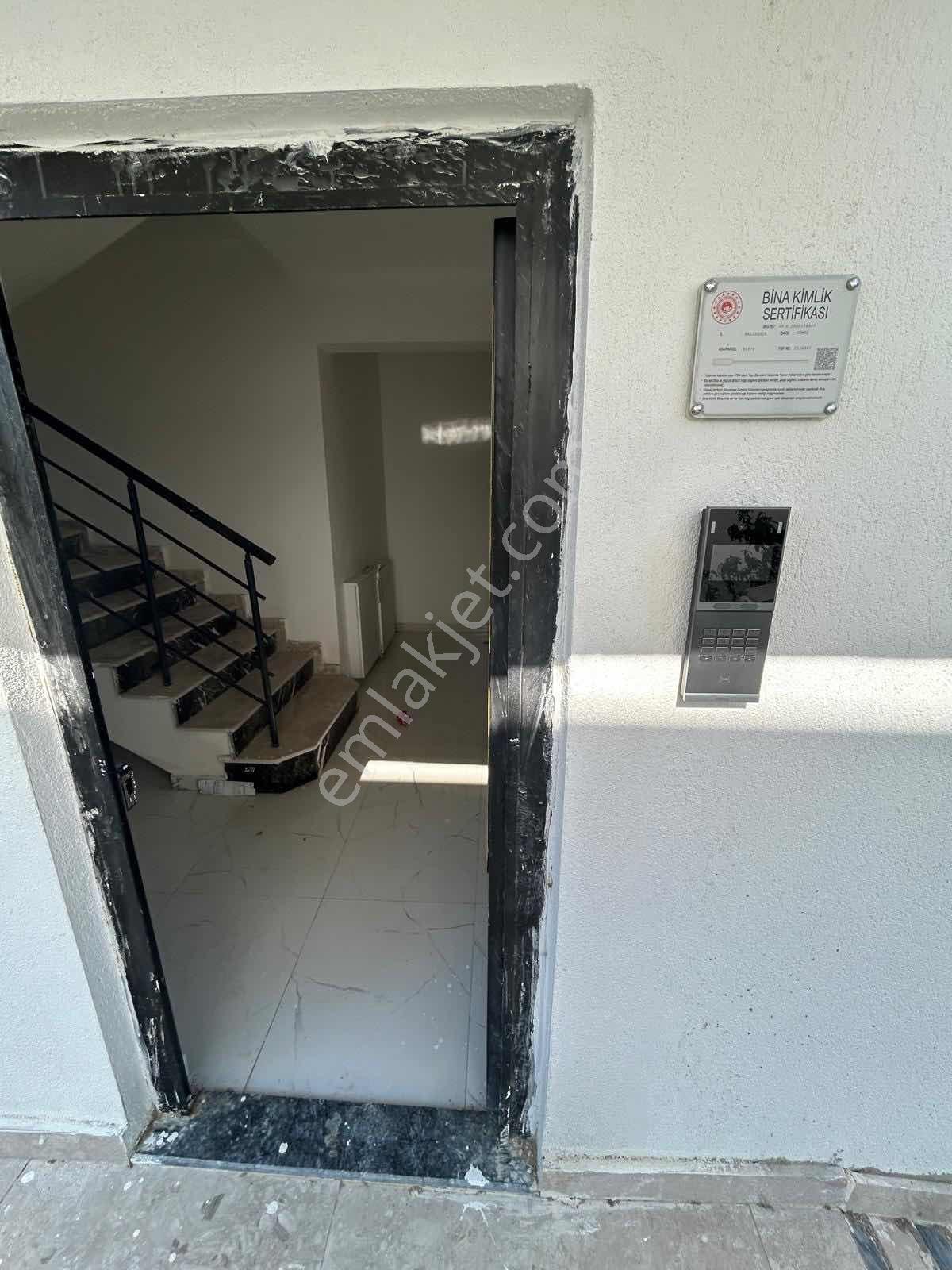 Prestijden Kemalpaşada Ara Kat Akıllı Sistem 2+1 Daire - Görsel 11