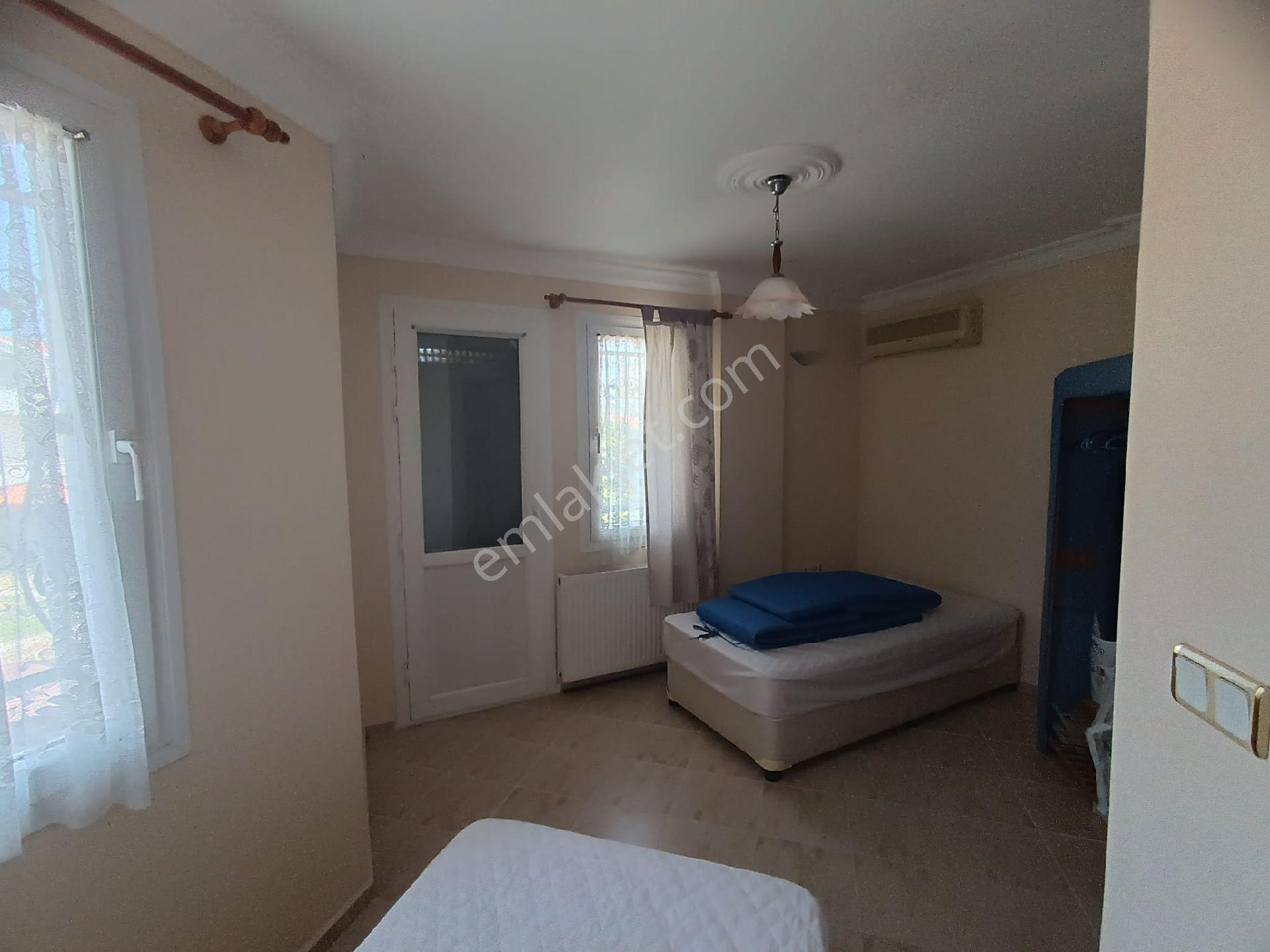 Kuşadası Sahil Sitelerinde Eşyalı Satılık Özel Havuzlu 4+1 Müstakil Villa - Görsel 23